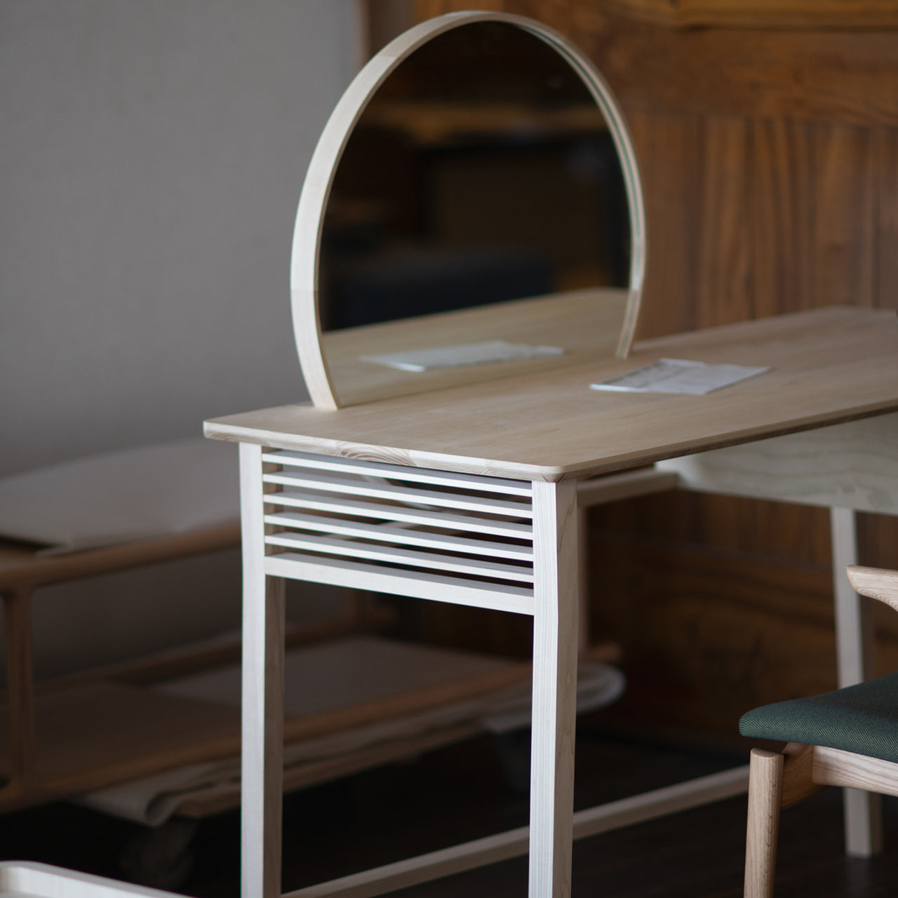 Hinode Dressing Table
