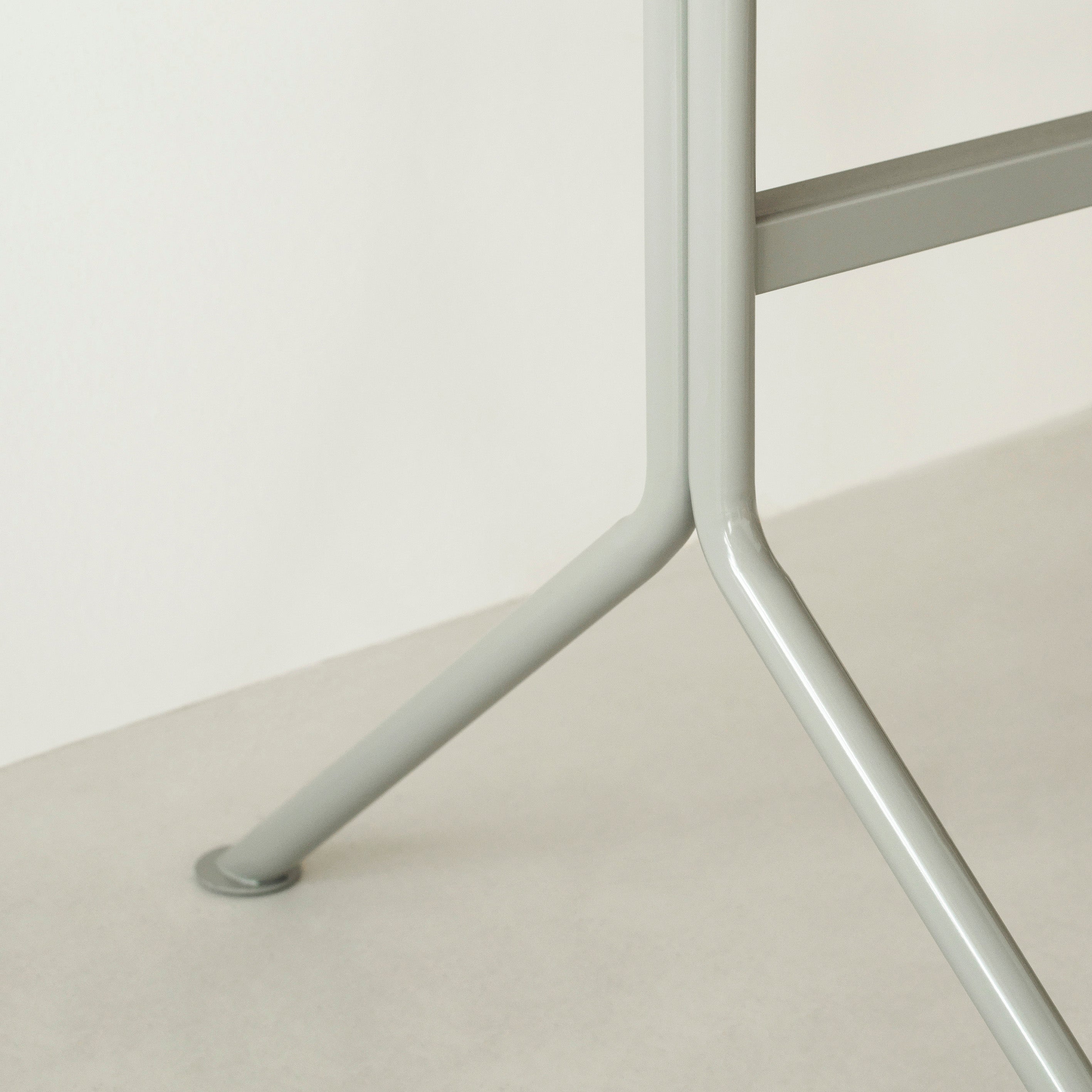 Kip Desk