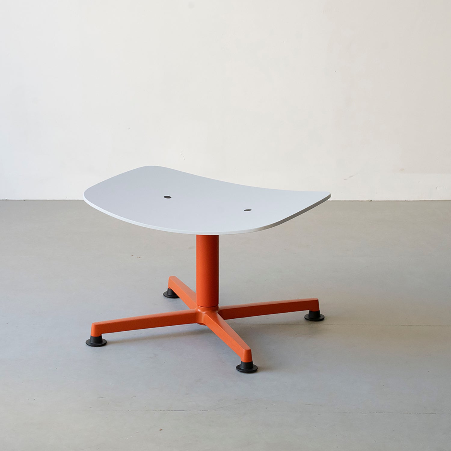 Arba Lounge Chair + Ottoman