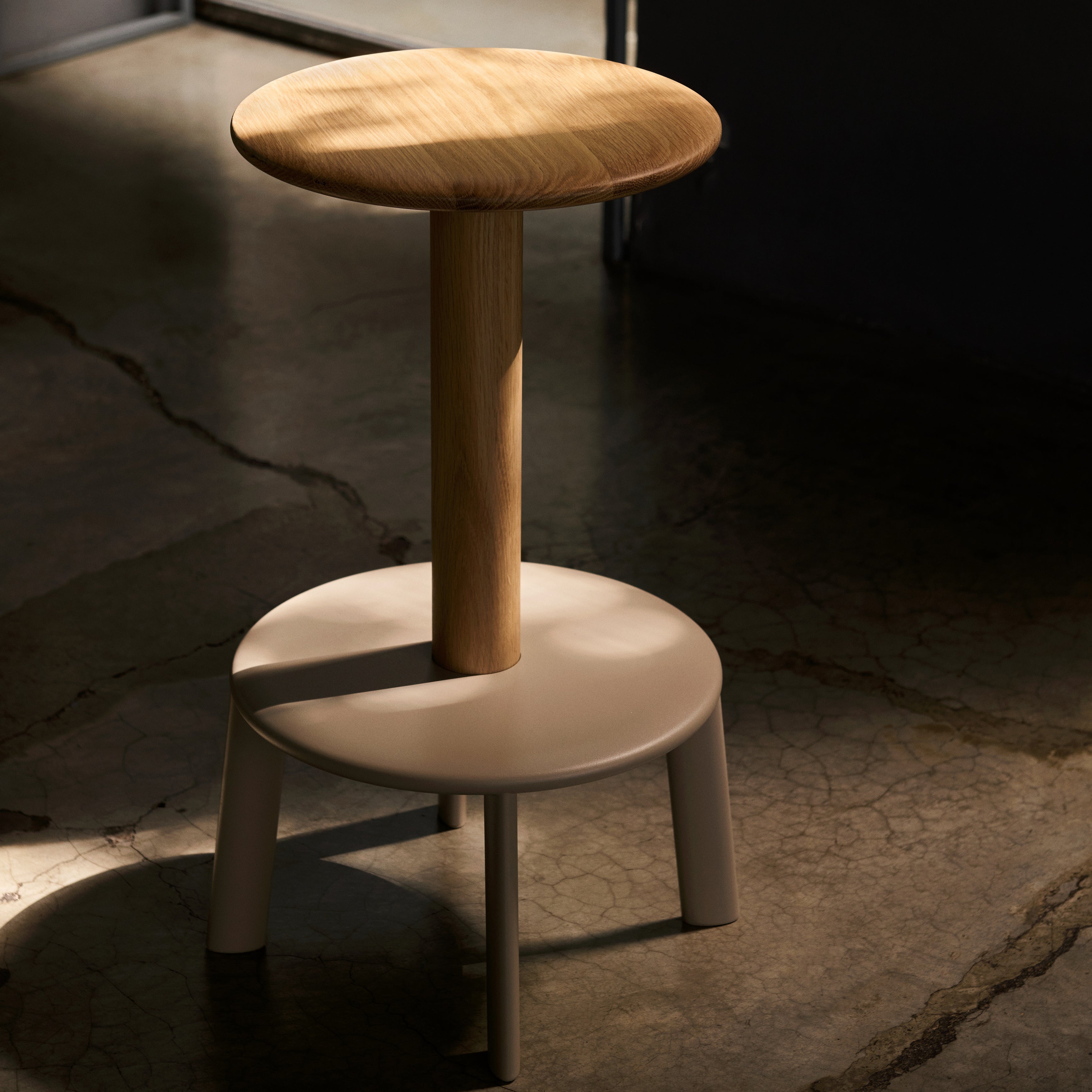 Massif Bar + Counter Stool: AV40 + AV39