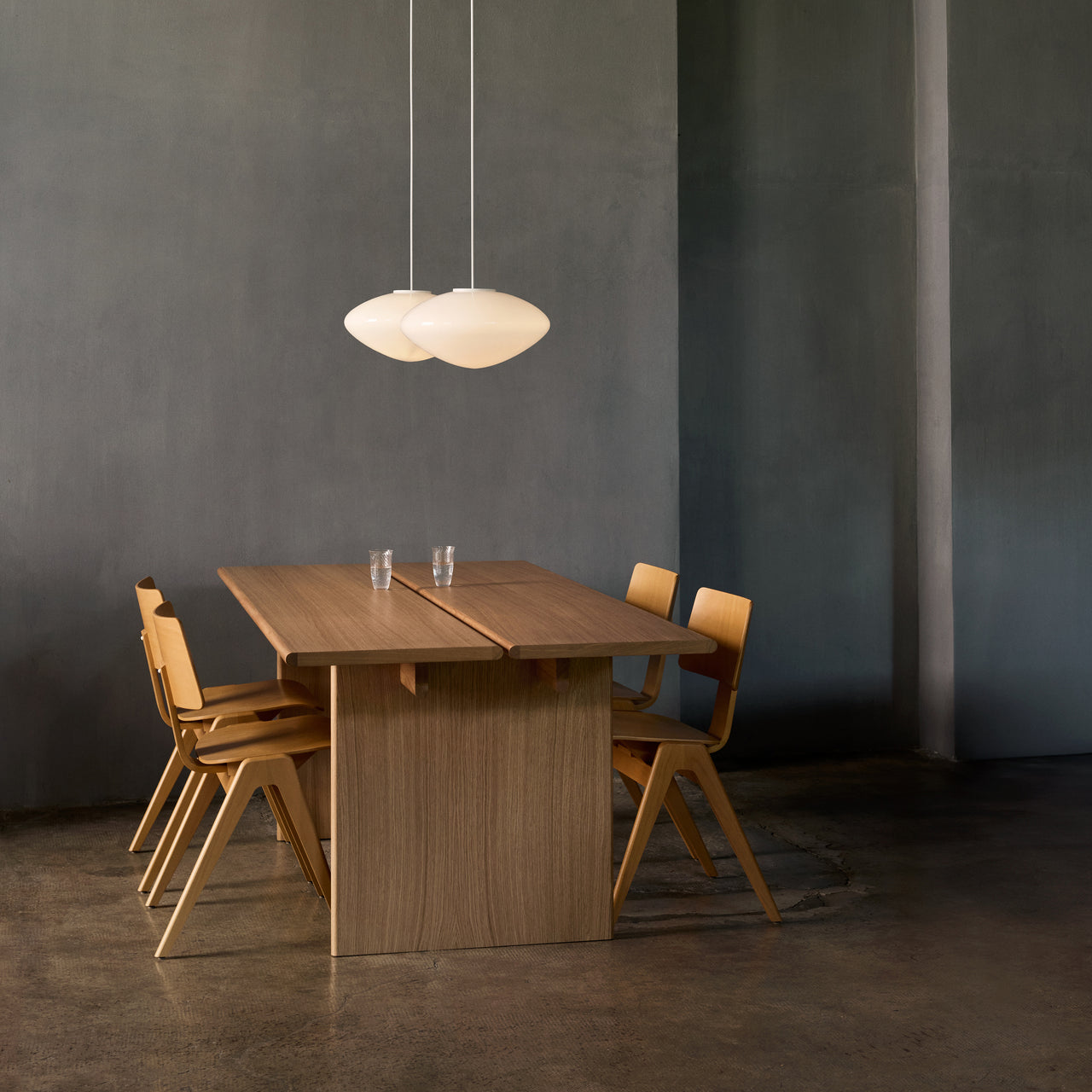 Ita OS1 + OS2 Dining Table