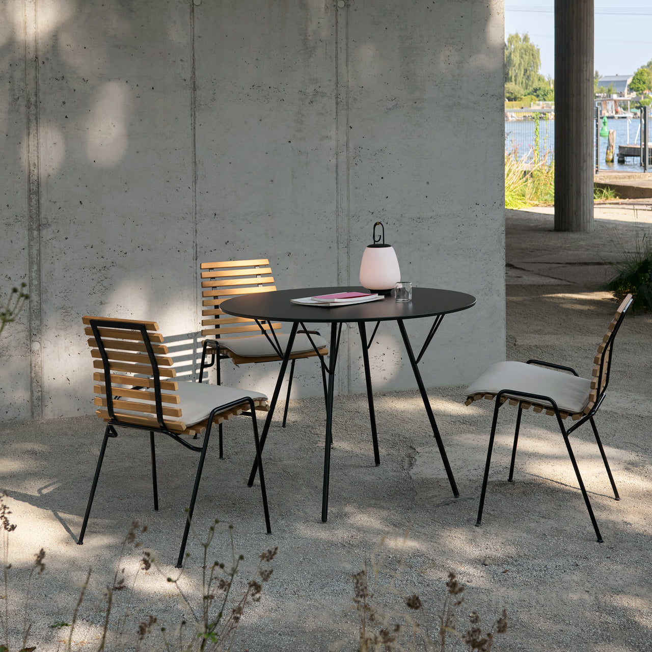 RFH Outdoor Dining Chair With Seat Pad: RD4 - Set of 2