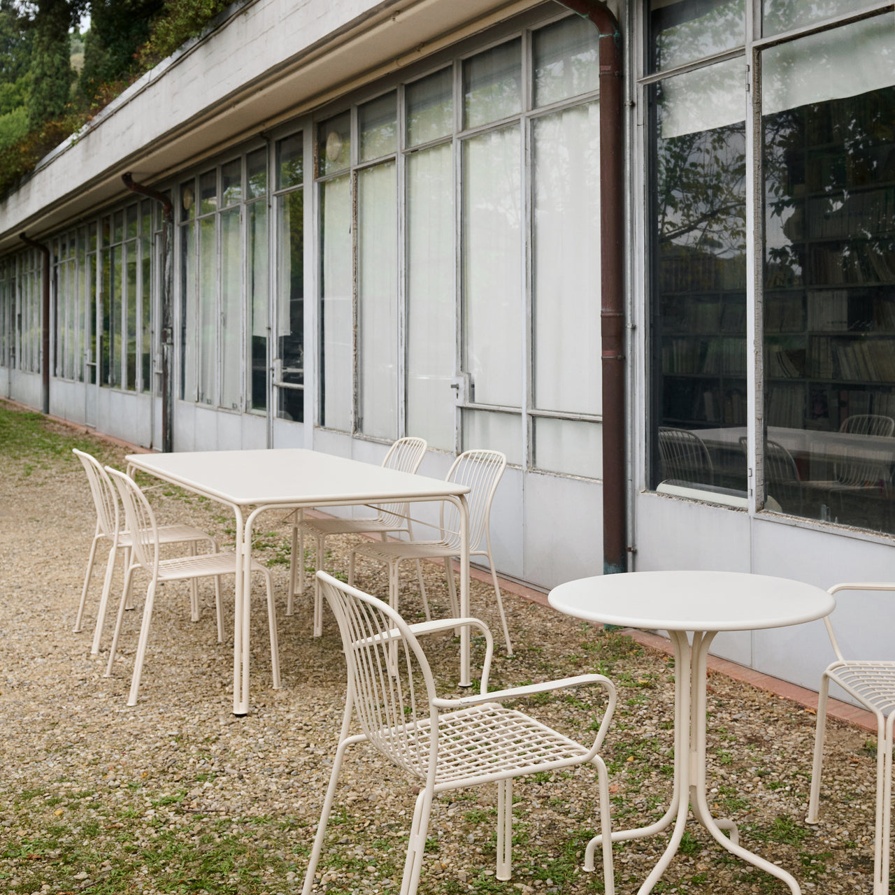 Thorvald SC99 Outdoor Dining Table: Rectangle