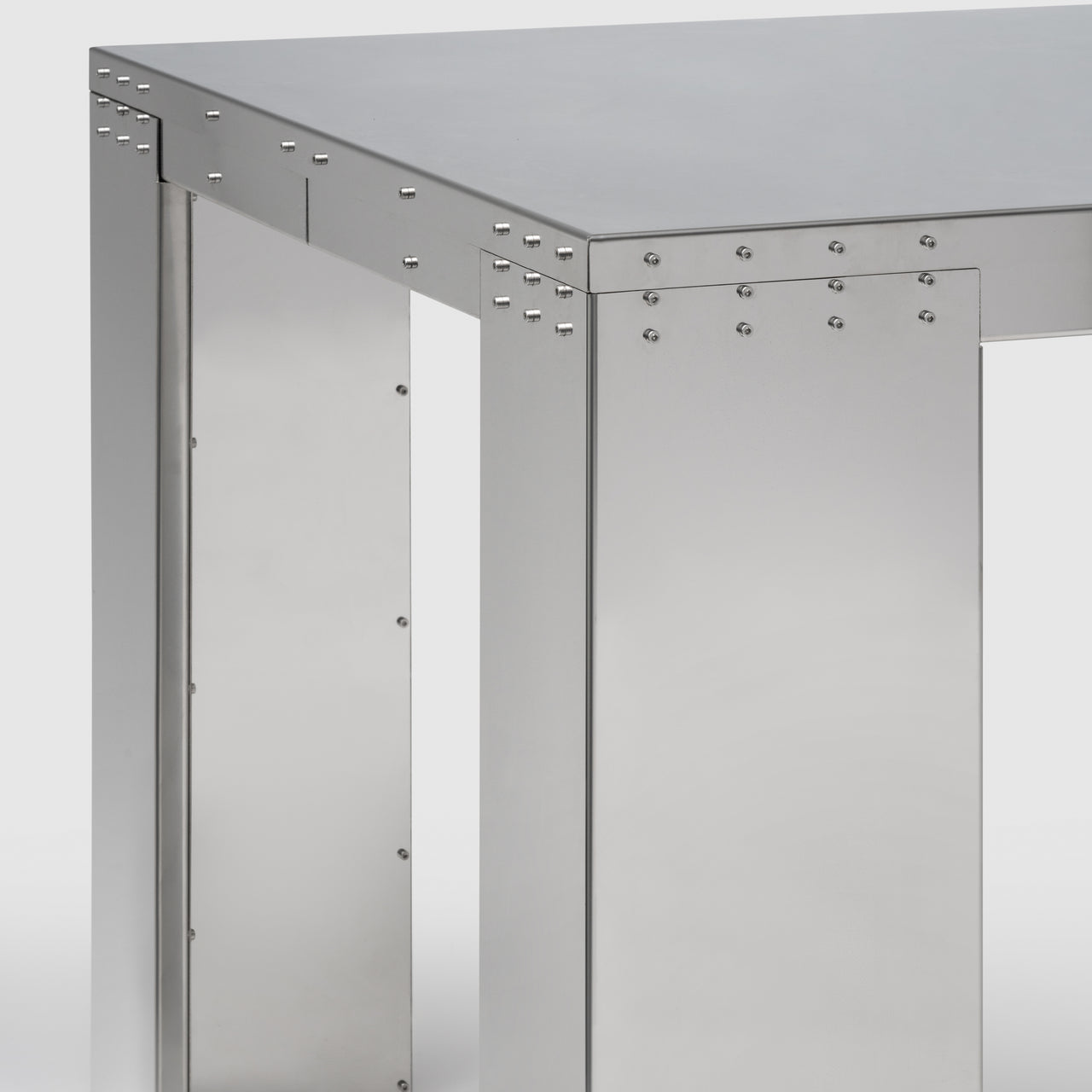 NM21 Table
