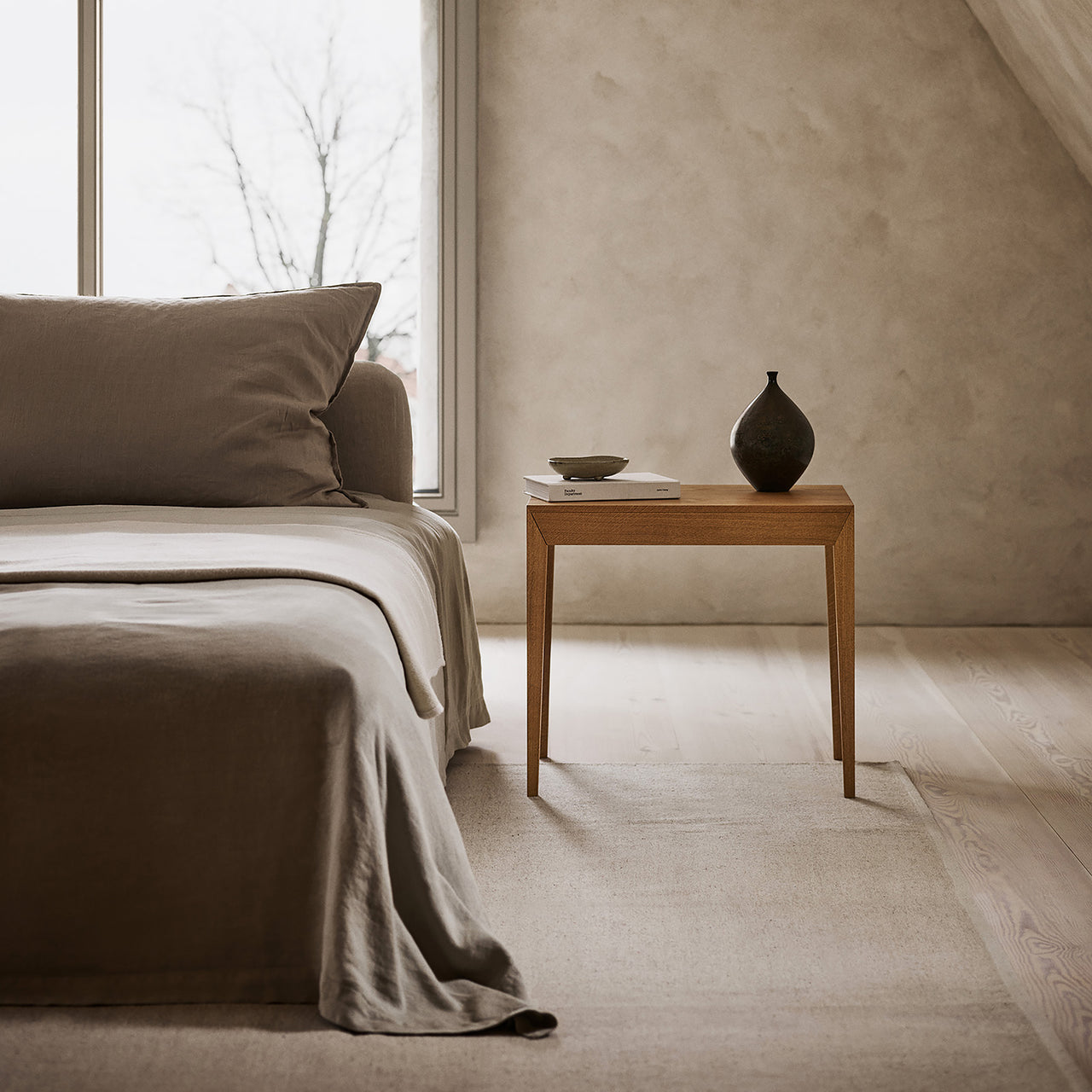 Margrethe Bedside Table