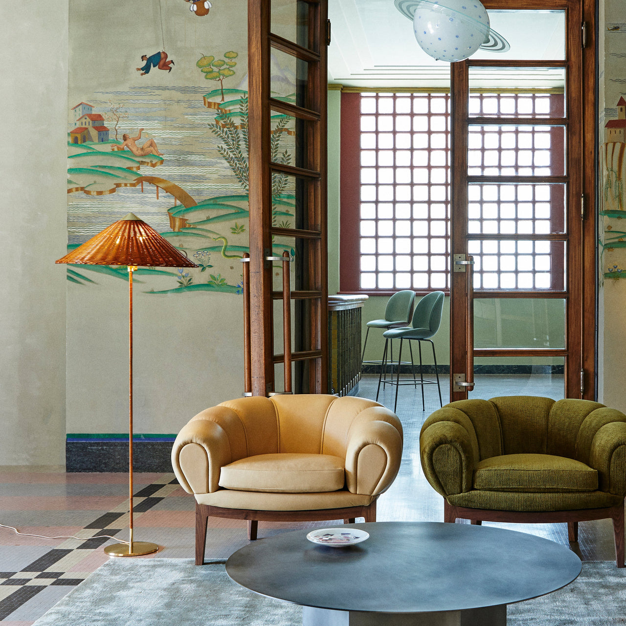 9602 Floor Lamp