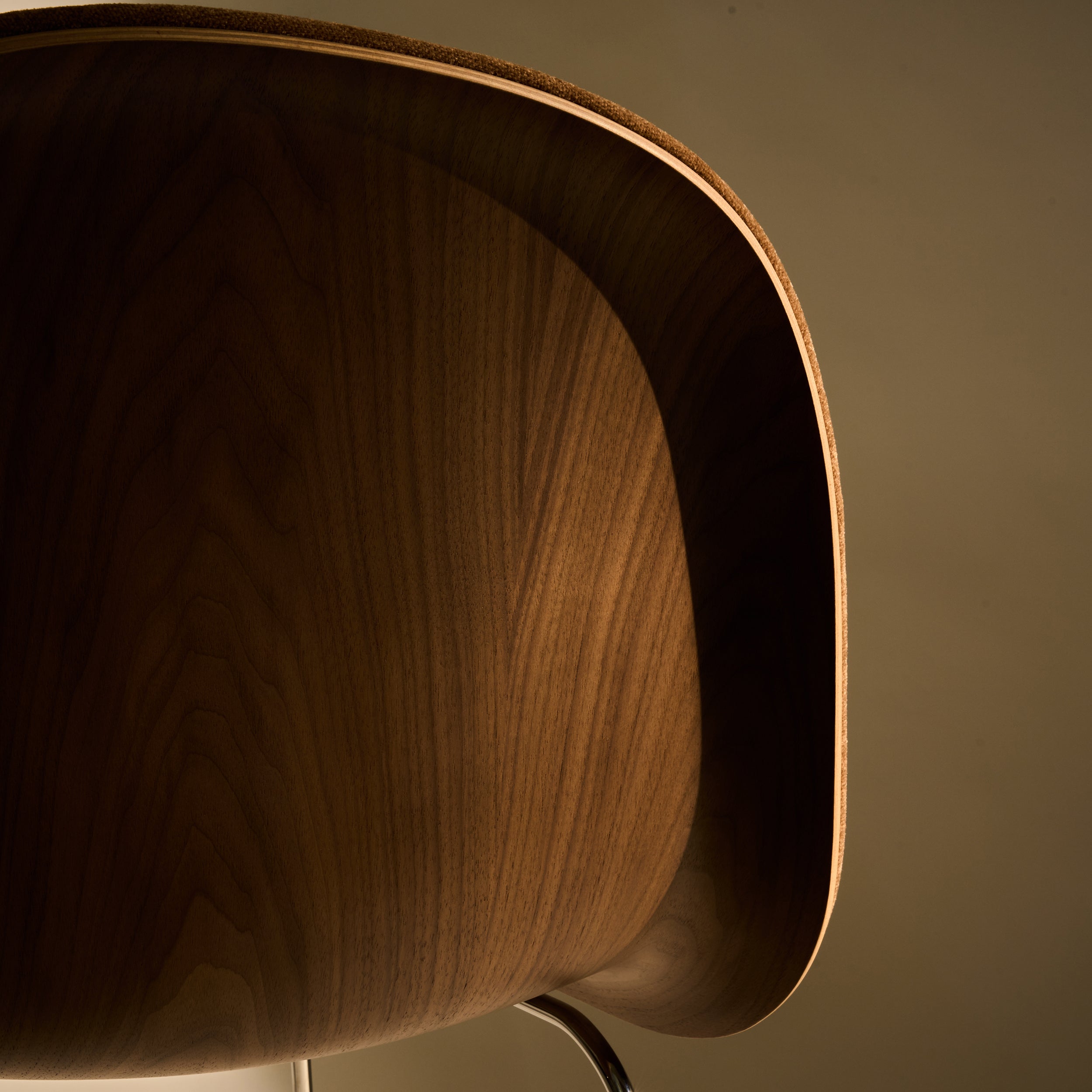 3D Dining Chair Stacking Sledge Base: Front Upholstered