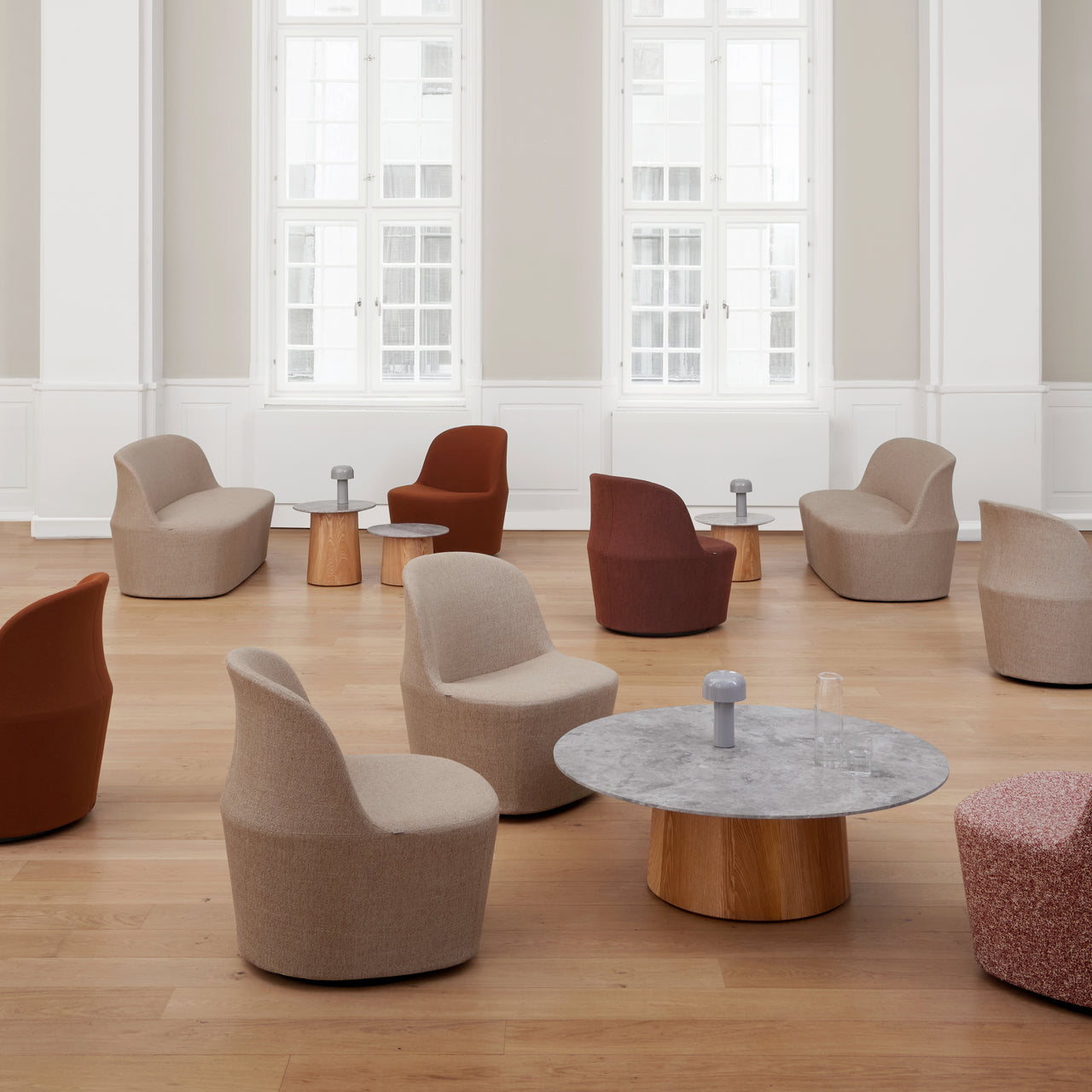 Niveau Coffee Table
