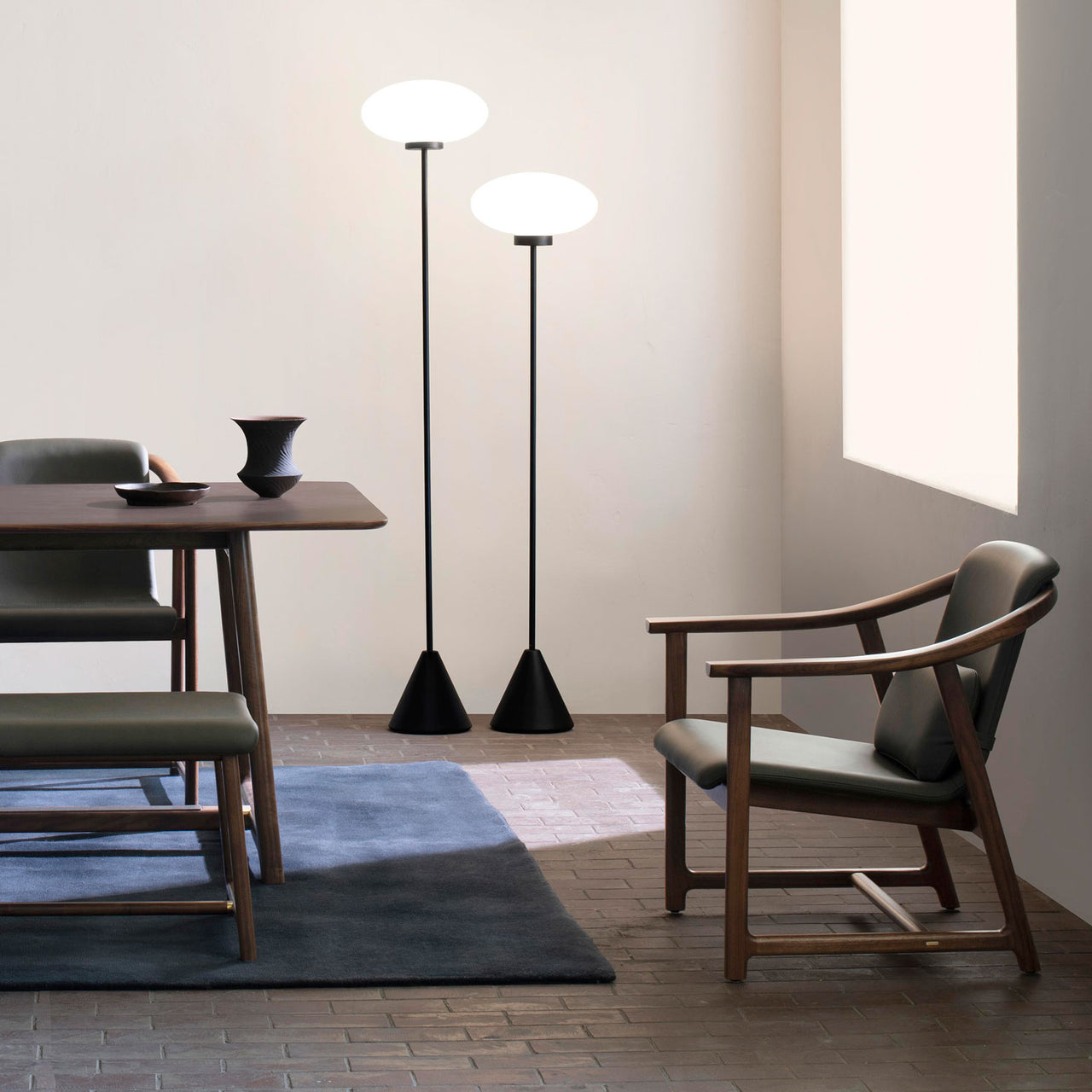 Mandarin Lounge Chair