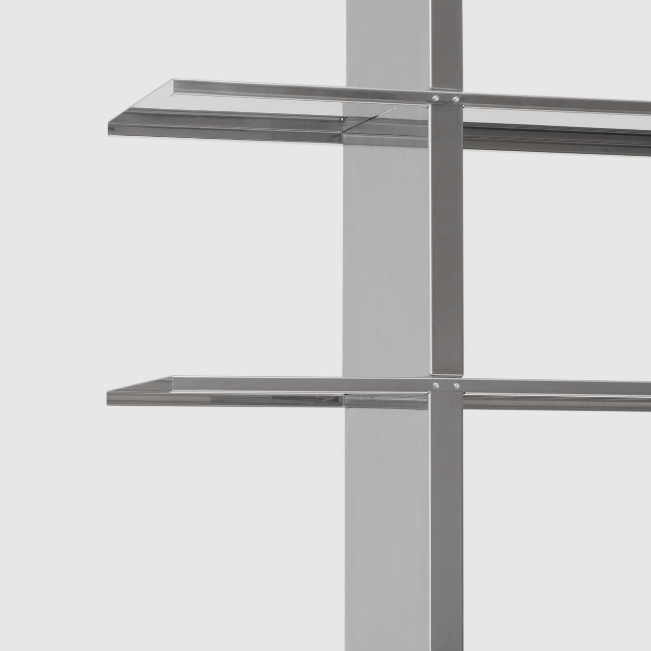NM26 Bookshelf