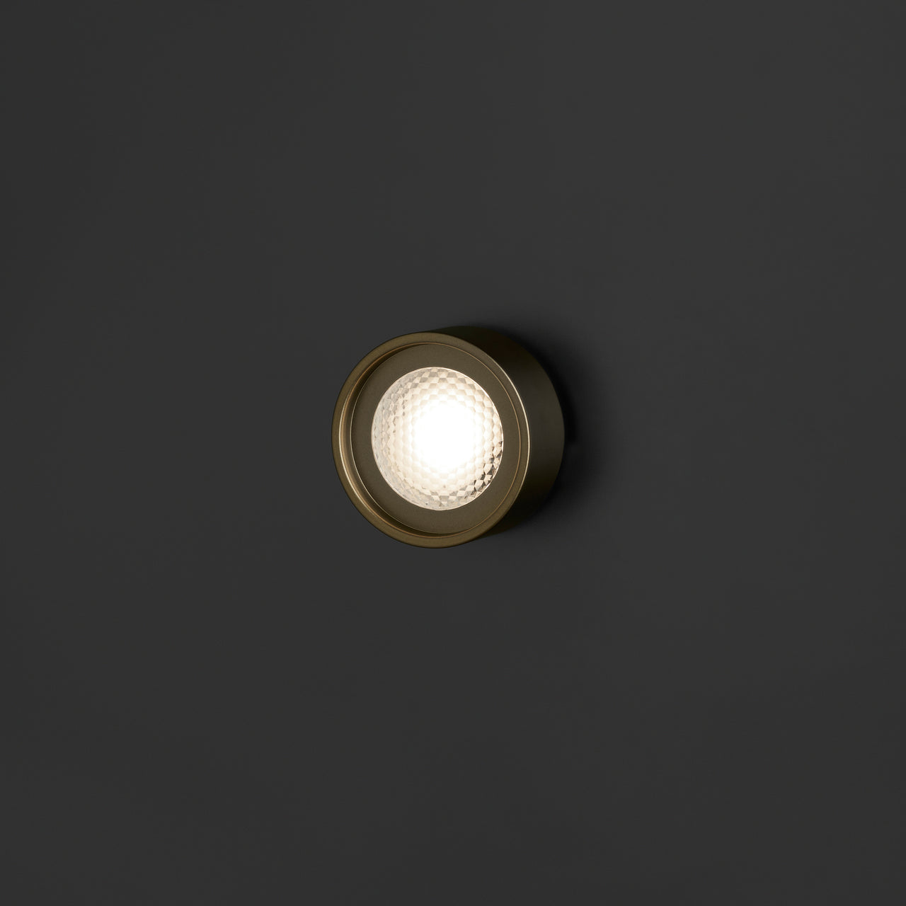 Berlin Wall Lamp: Outdoor