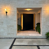 Lyndon Wall Lamp: Outdoor