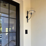 Lyndon Wall Lamp: Outdoor