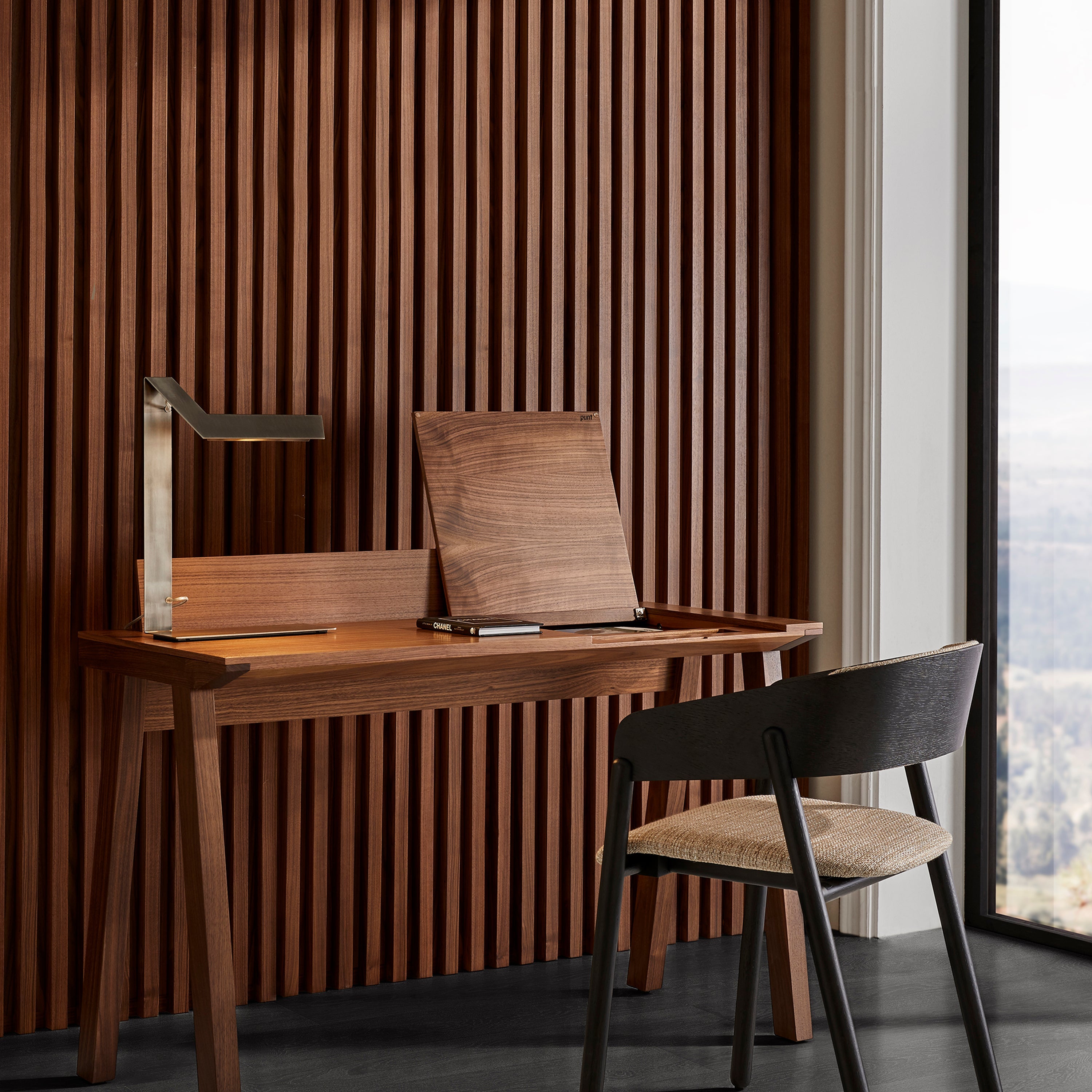 Ernest Desk