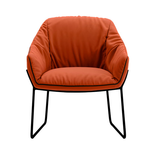 Nido Soft Armchair: Sled Base + Negro Matt Lacquered