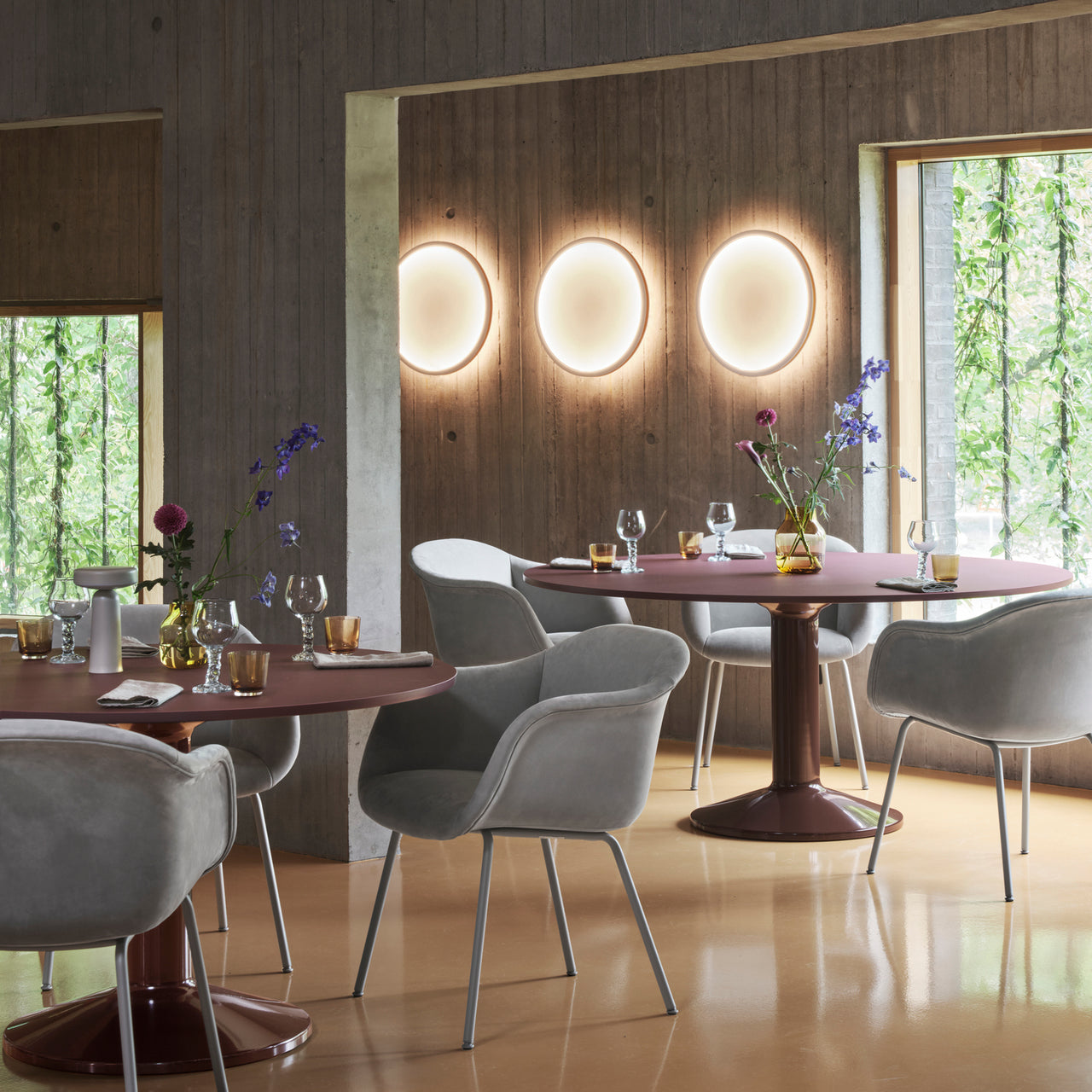 Midst Table
