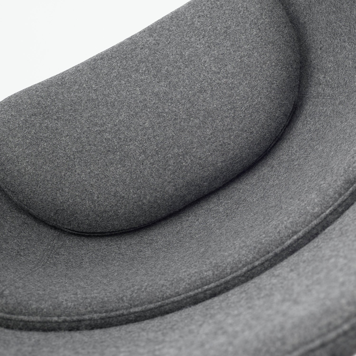 Kite Lounge Chair: Narrow