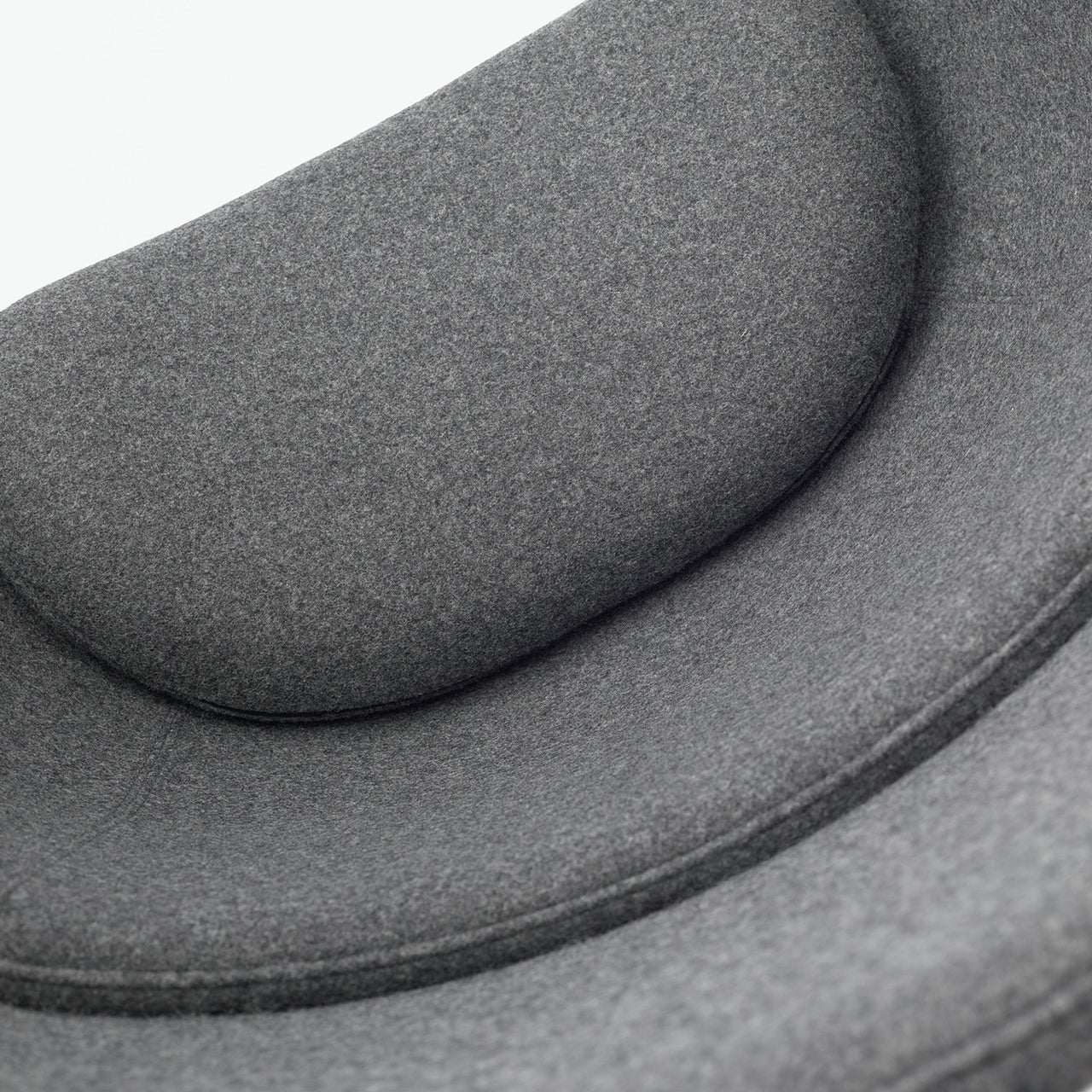 Kite Lounge Chair: Narrow