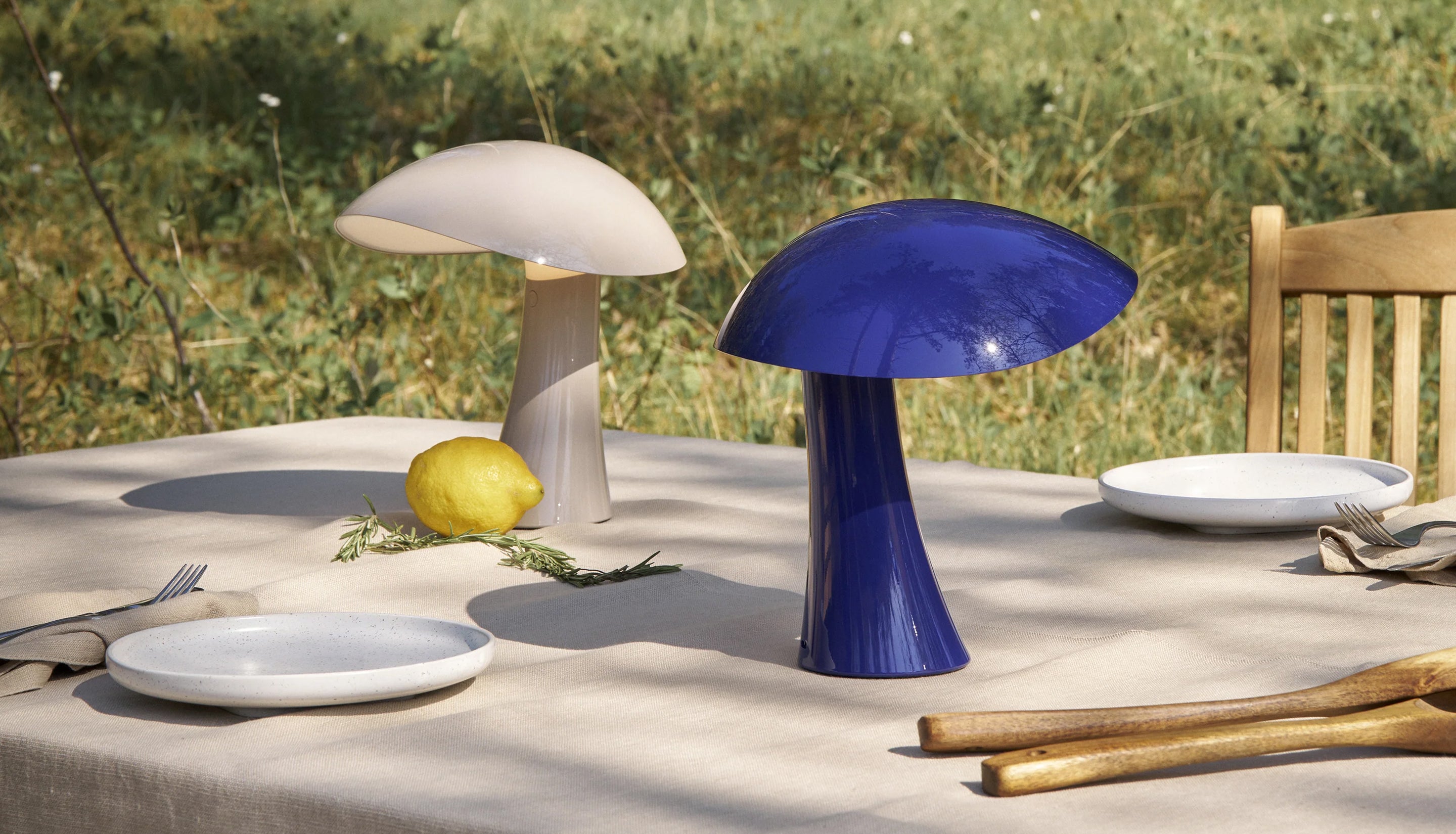 New in Portable Lighting: Rumee 220 from Louis Poulsen