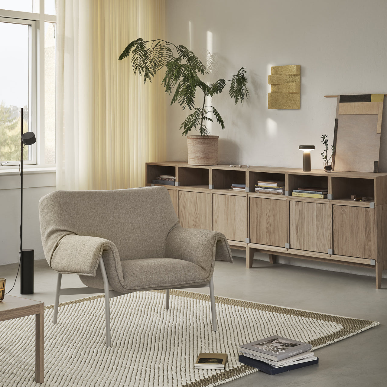 Wrap Lounge Chair