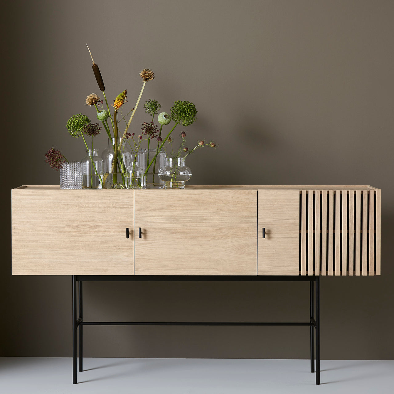 Array Sideboard