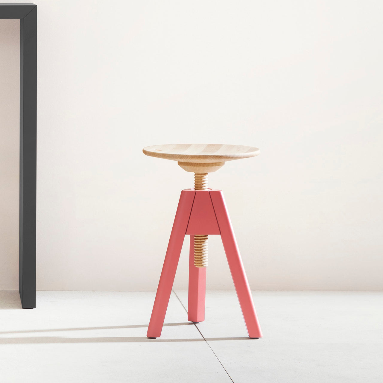 Vitos Stool