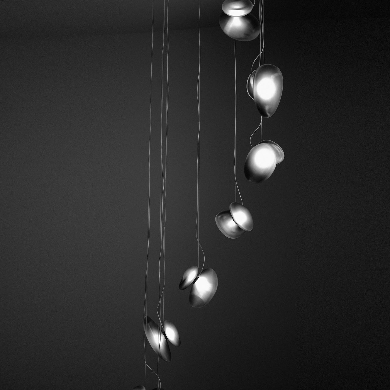 Pebble Chandelier 8: Helix