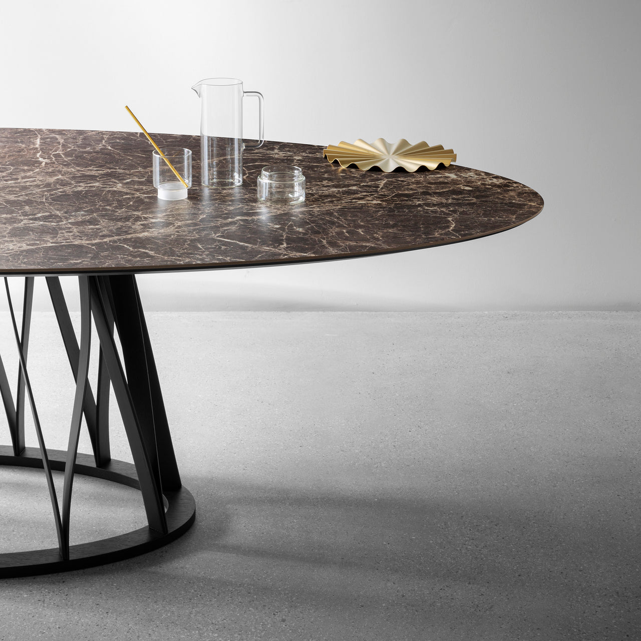 Acco Oval Dining Table: Medium