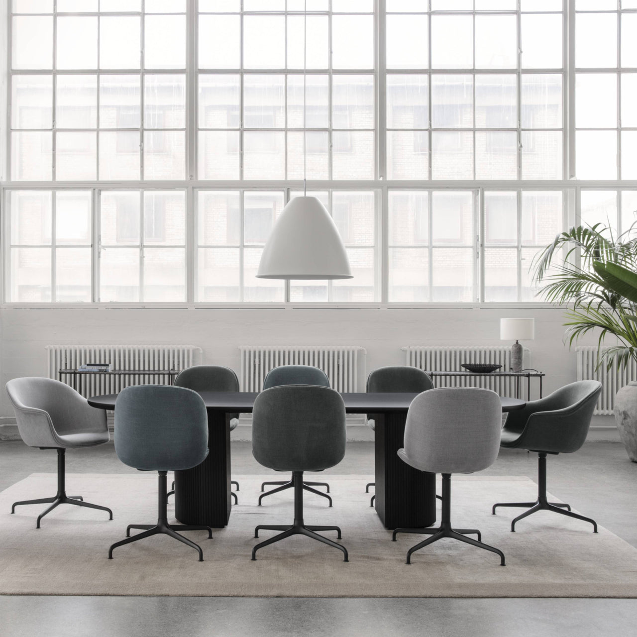 Bat Meeting Chair: 4-Star Base + Full Upholstery