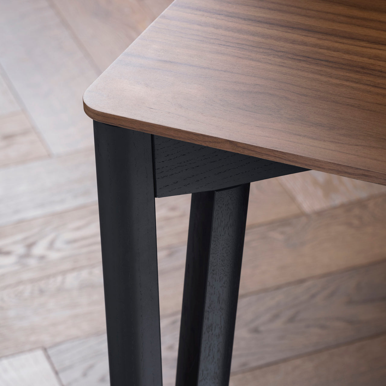 Decapo Fixed Dining Table: Large