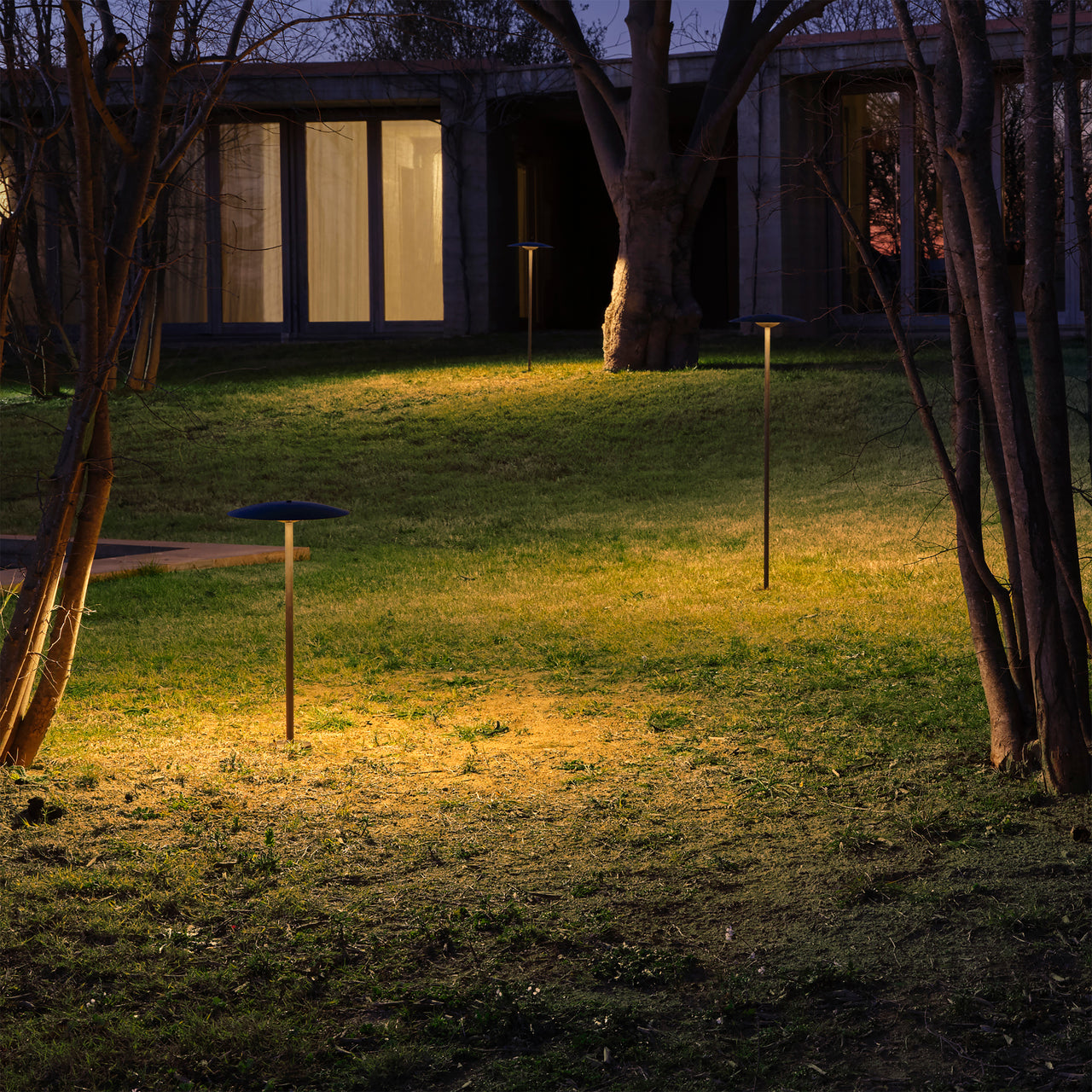 Ginger Bollard Light