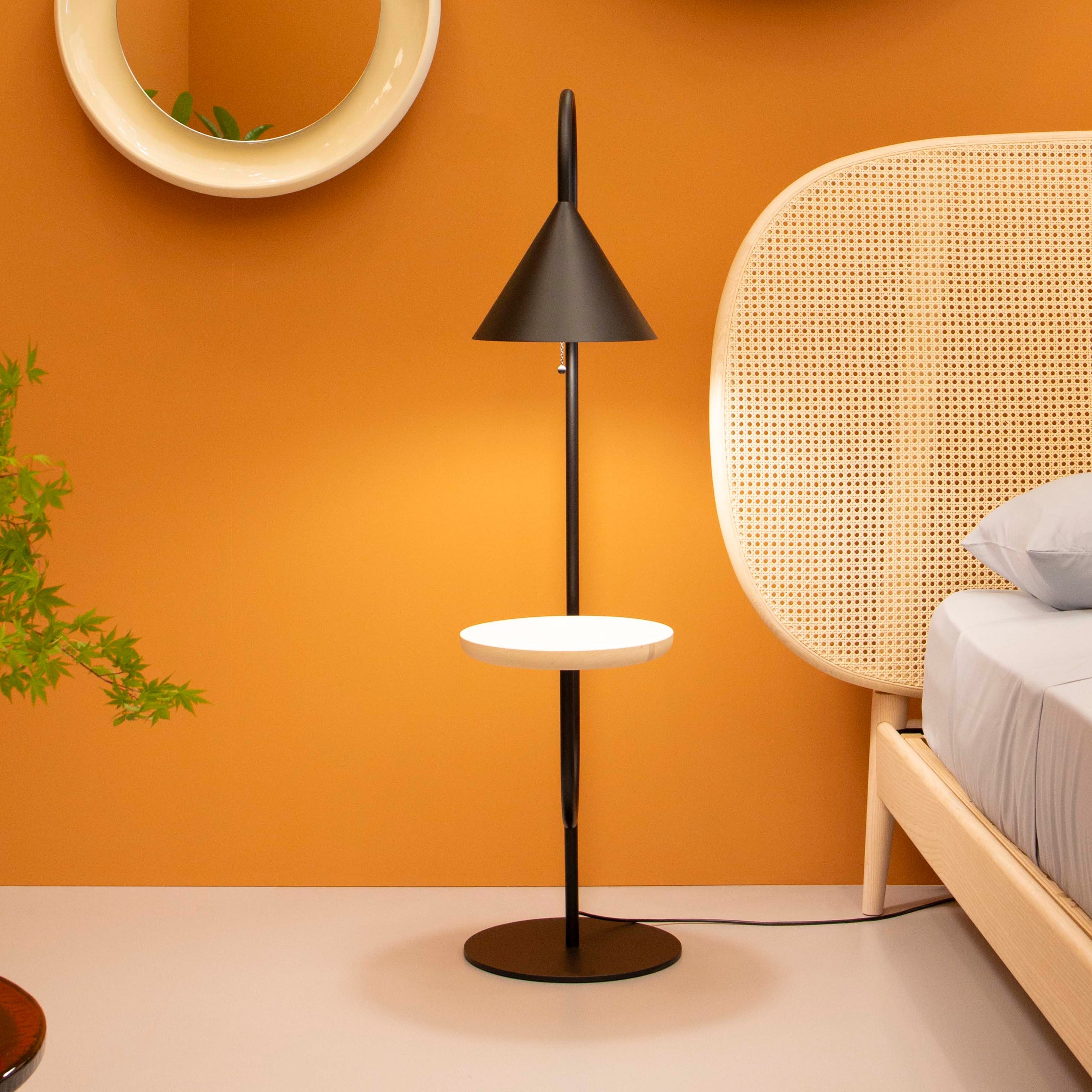 Ozz Lounge Floor Lamp