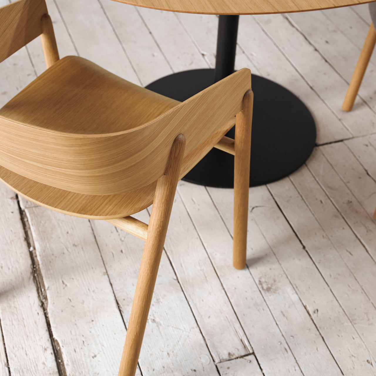 Mava Armchair
