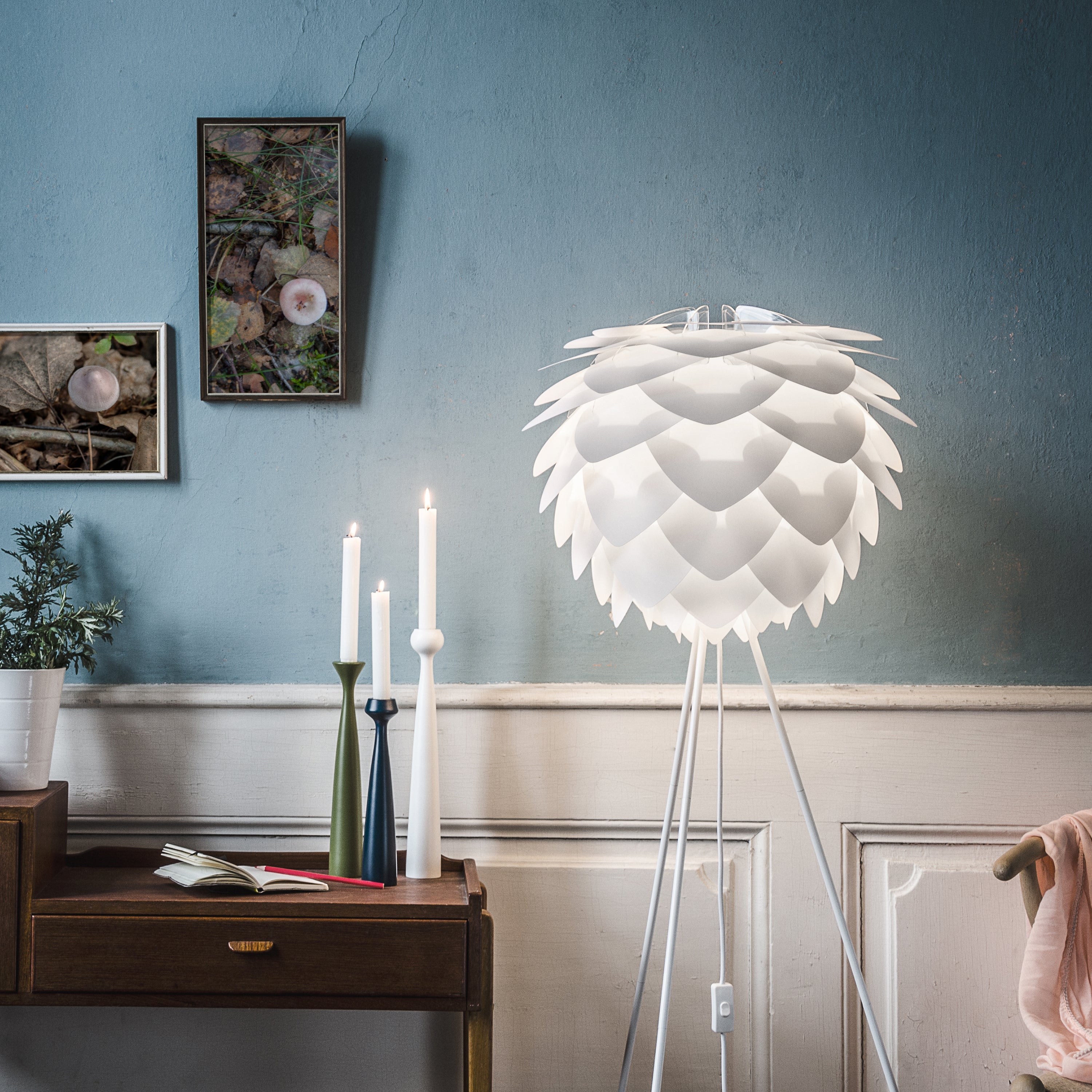 Silvia Tripod Floor Lamp: Quick Ship