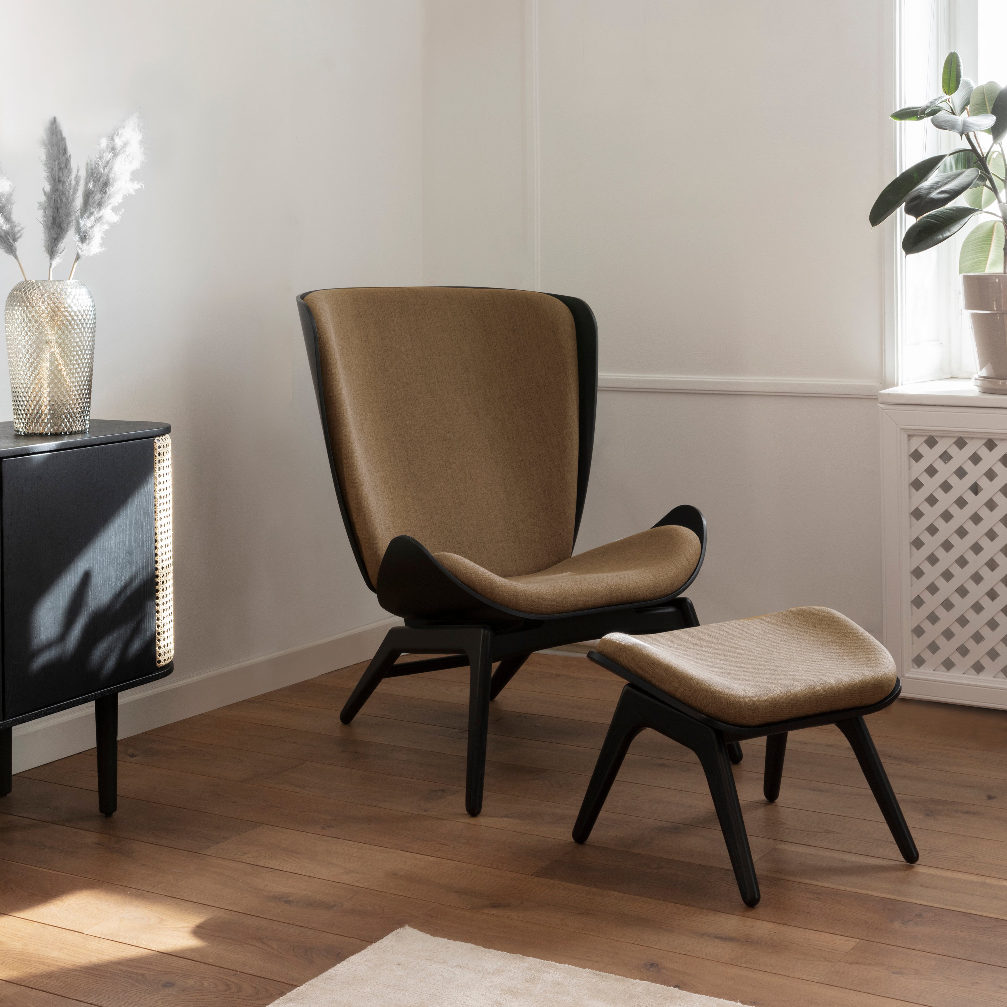 The Reader Ottoman
