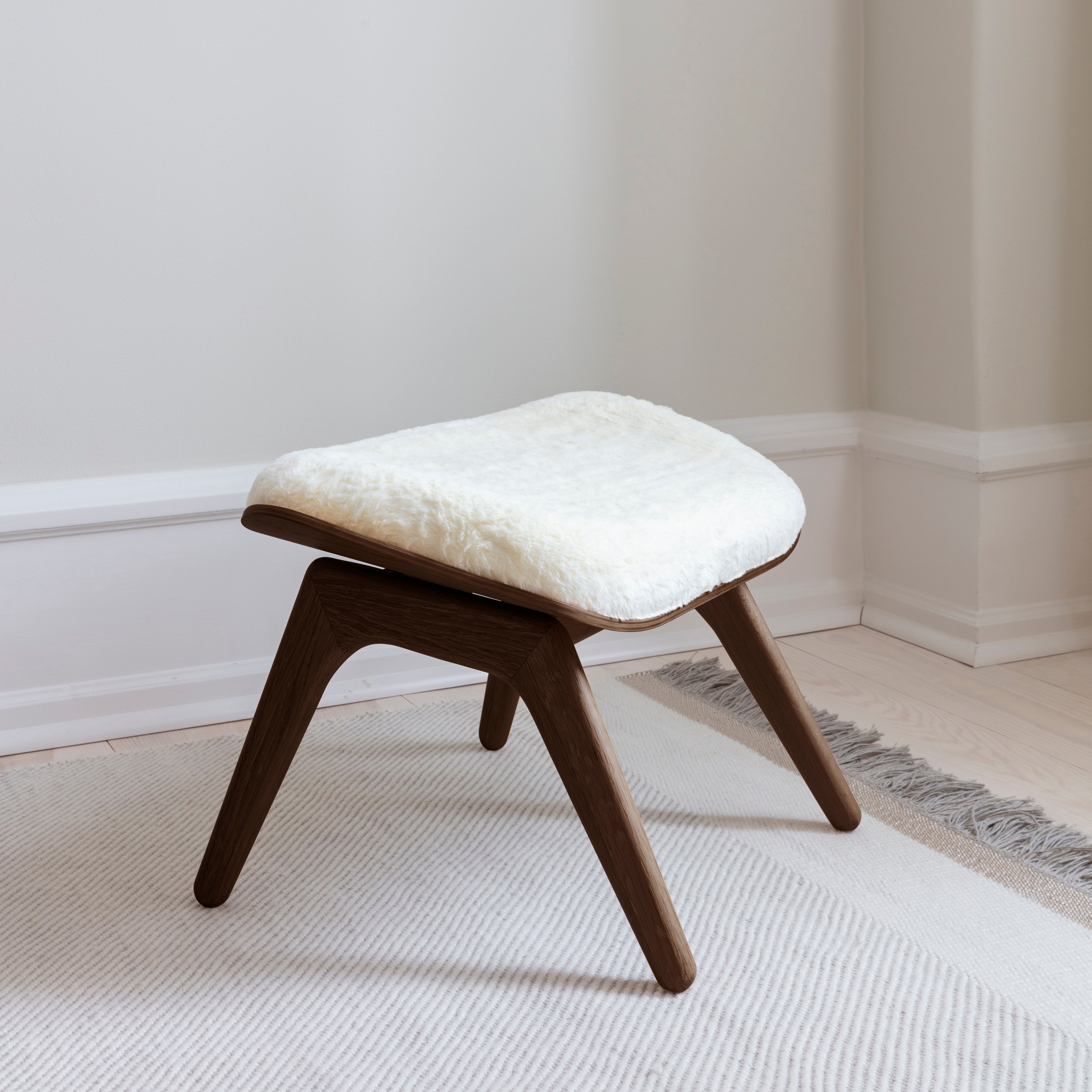 The Reader Ottoman
