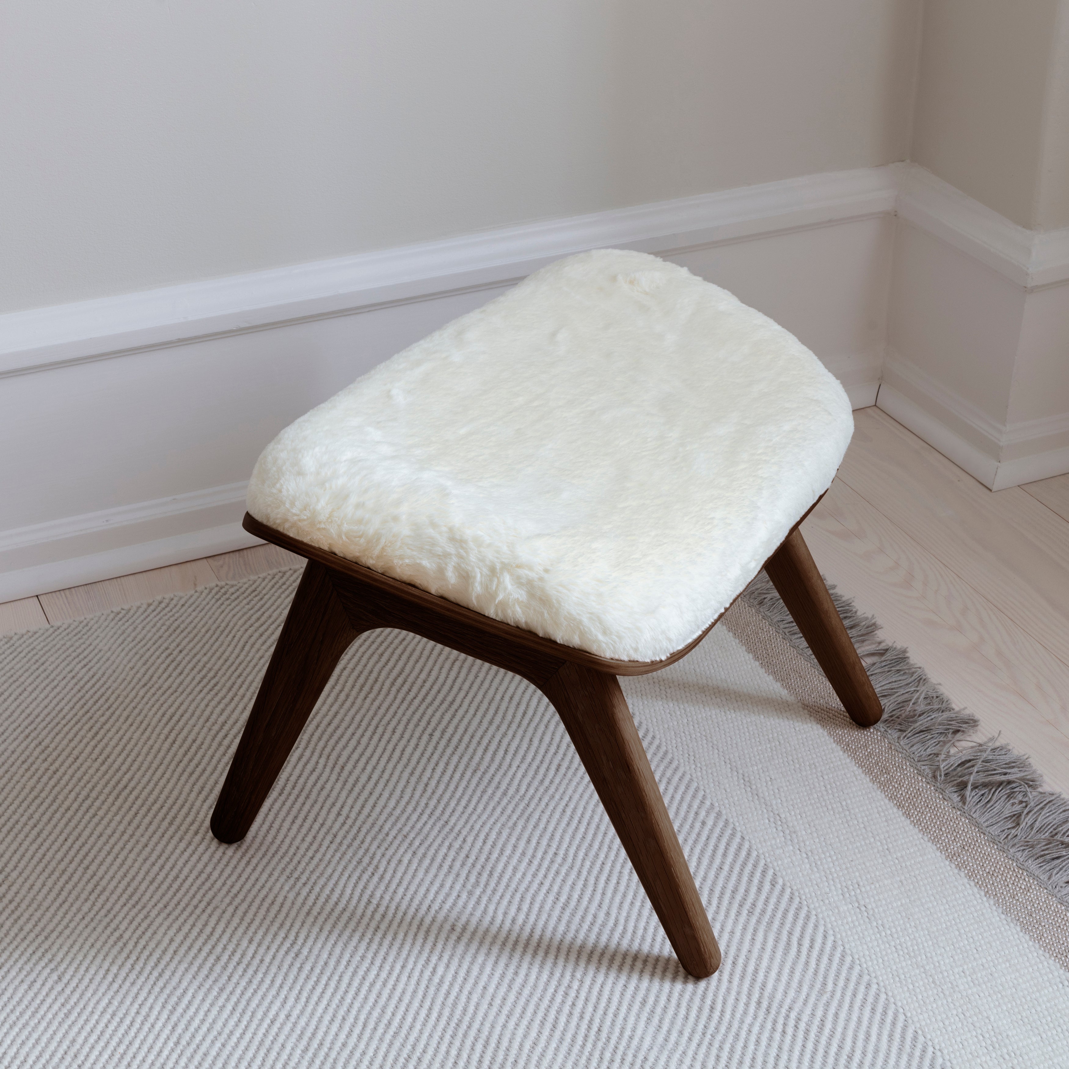 The Reader Ottoman