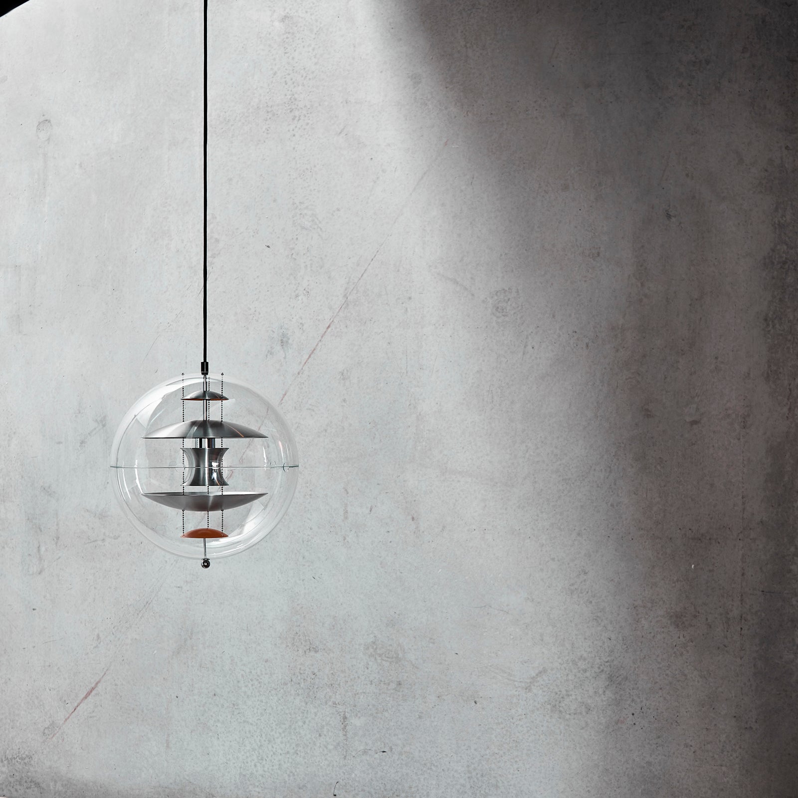 VP Globe Pendant Light