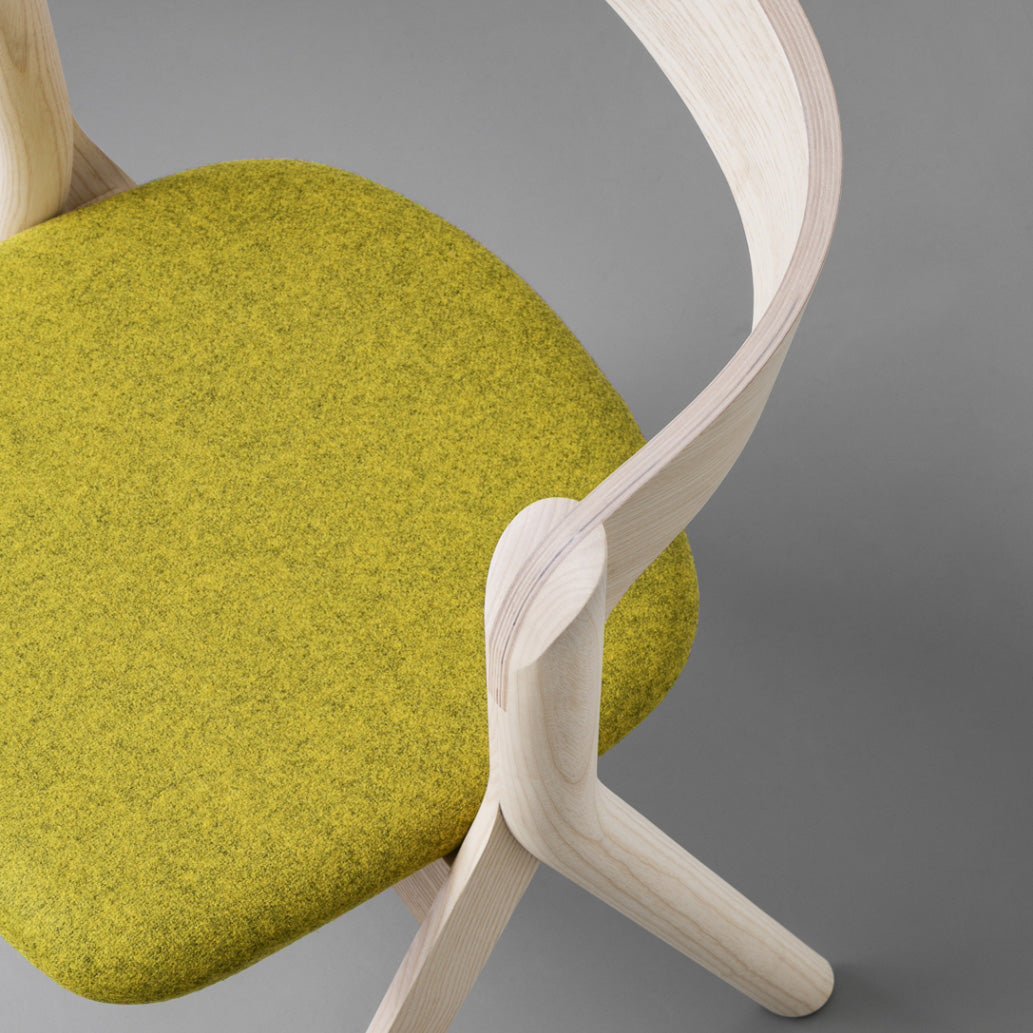Diverge Stacking Chair