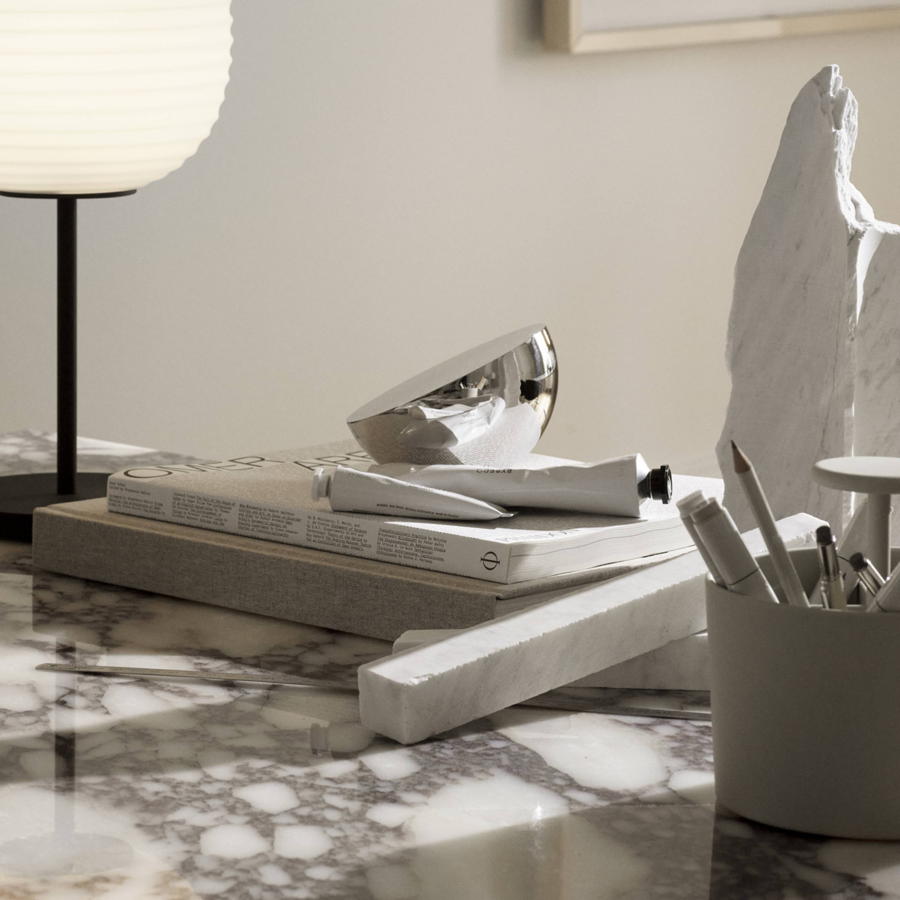 Aura Table Mirror