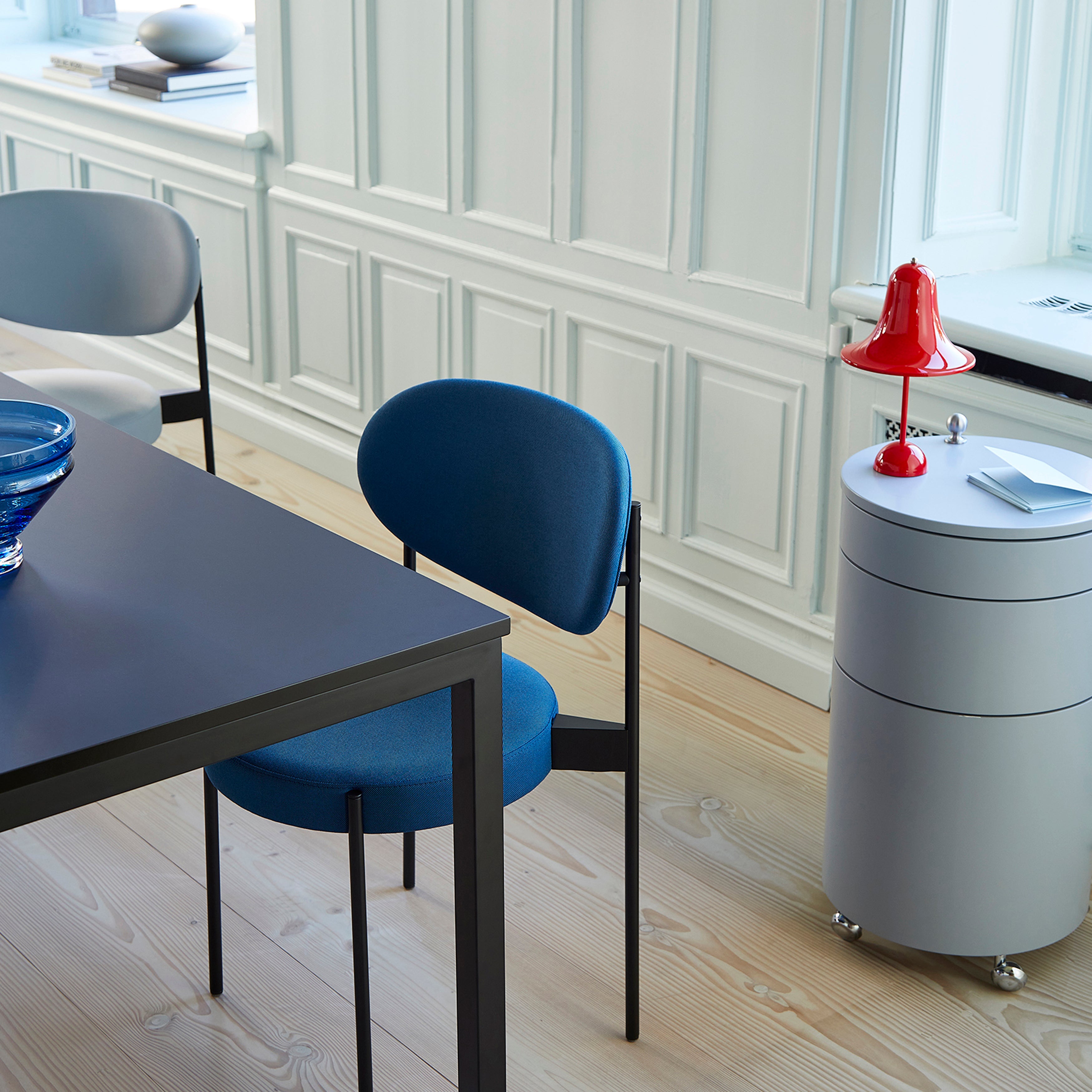 Pantop Portable Table Lamp