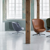 Hyg Lounge Chair Low: Swivel Base
