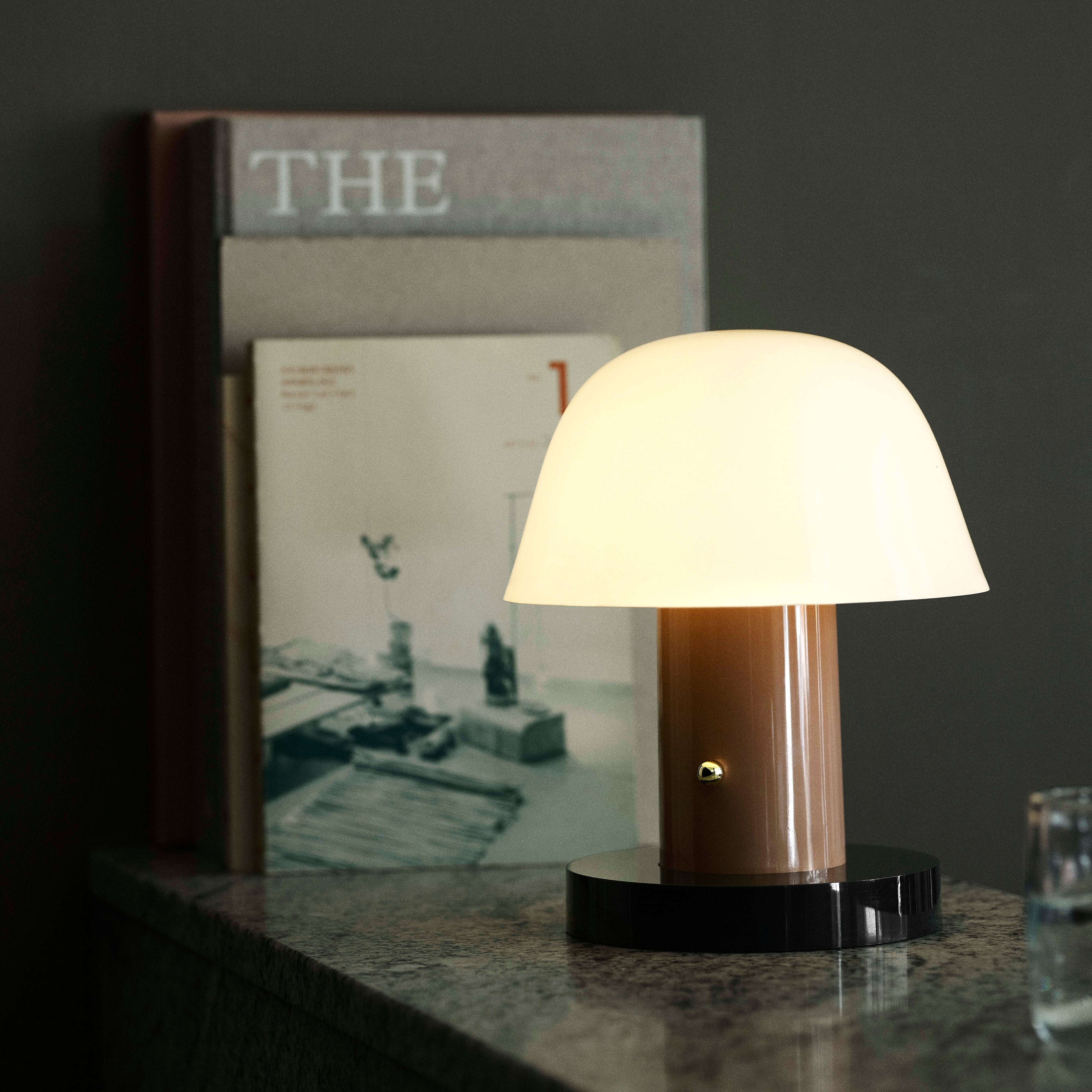Setago Portable Table Lamp JH27