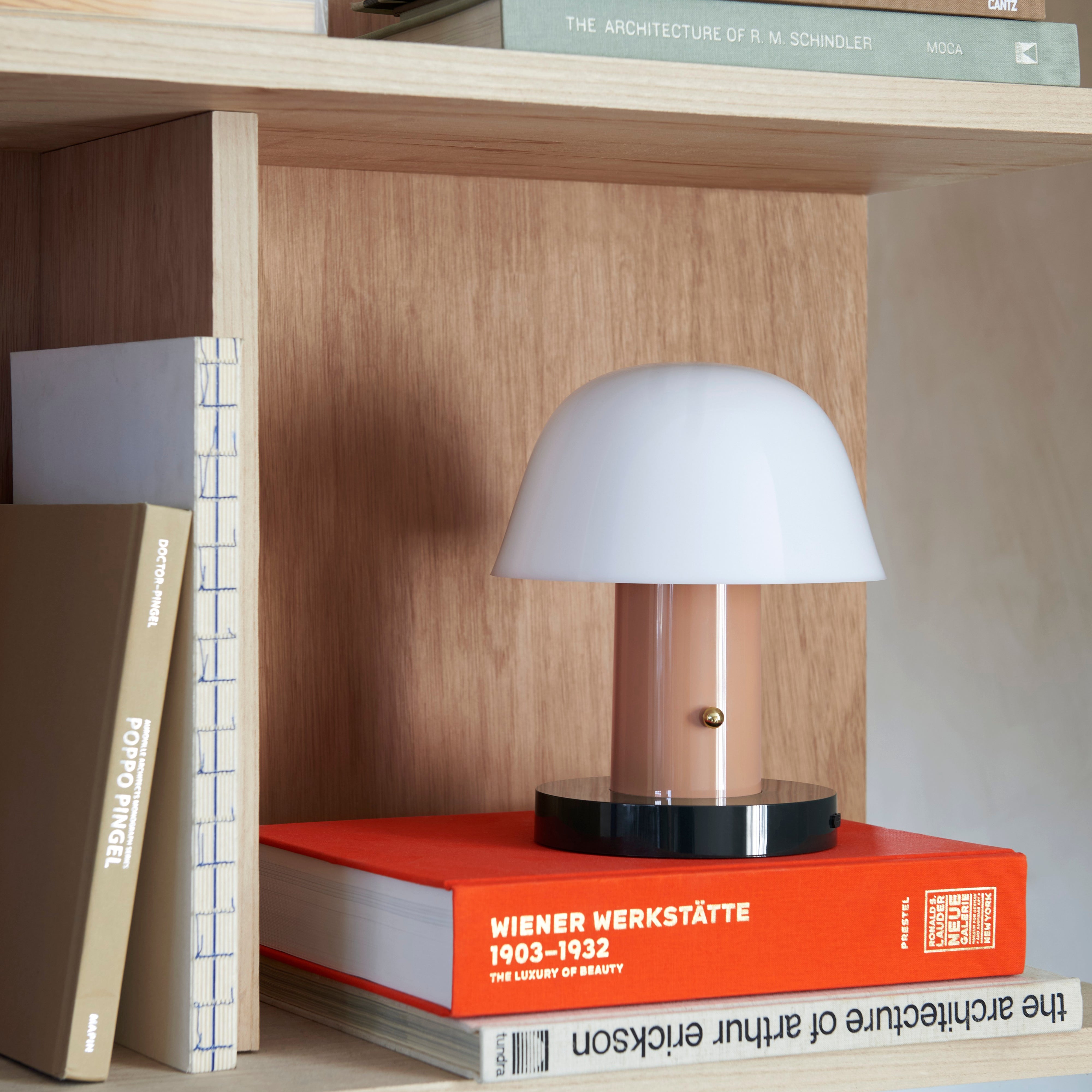 Setago Portable Table Lamp JH27