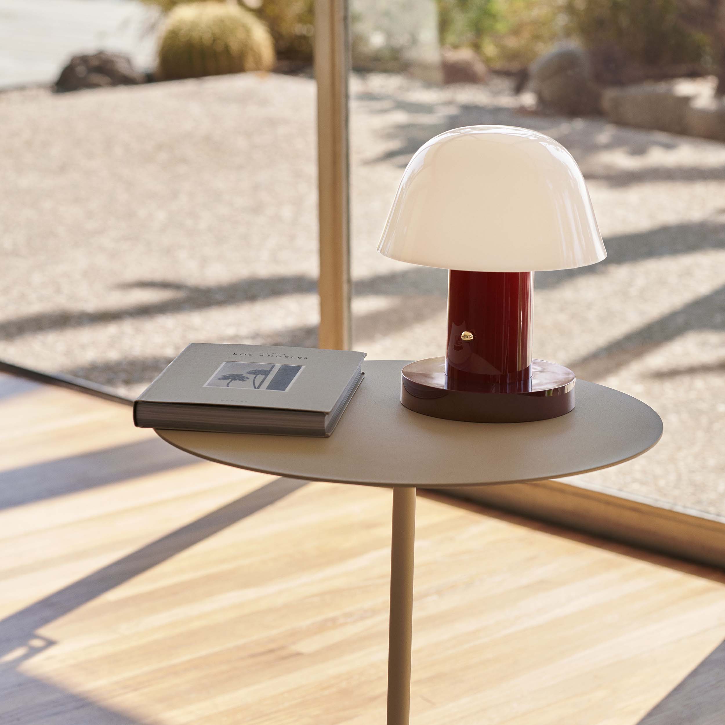 Setago Portable Table Lamp JH27