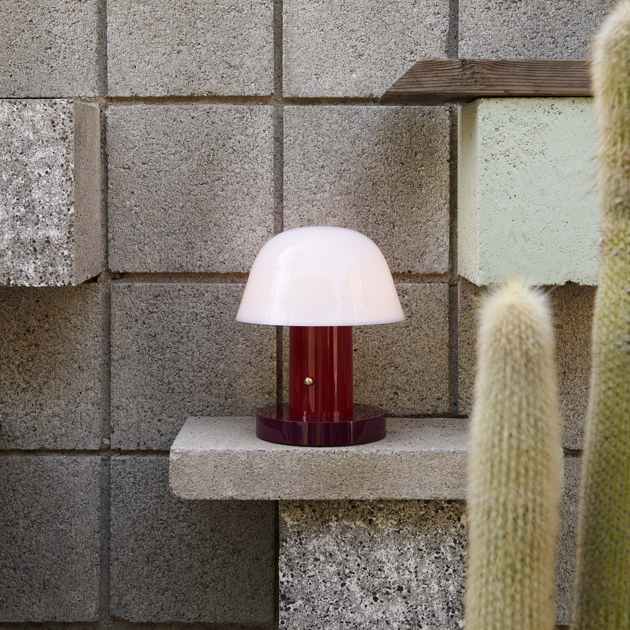 Setago Portable Table Lamp JH27