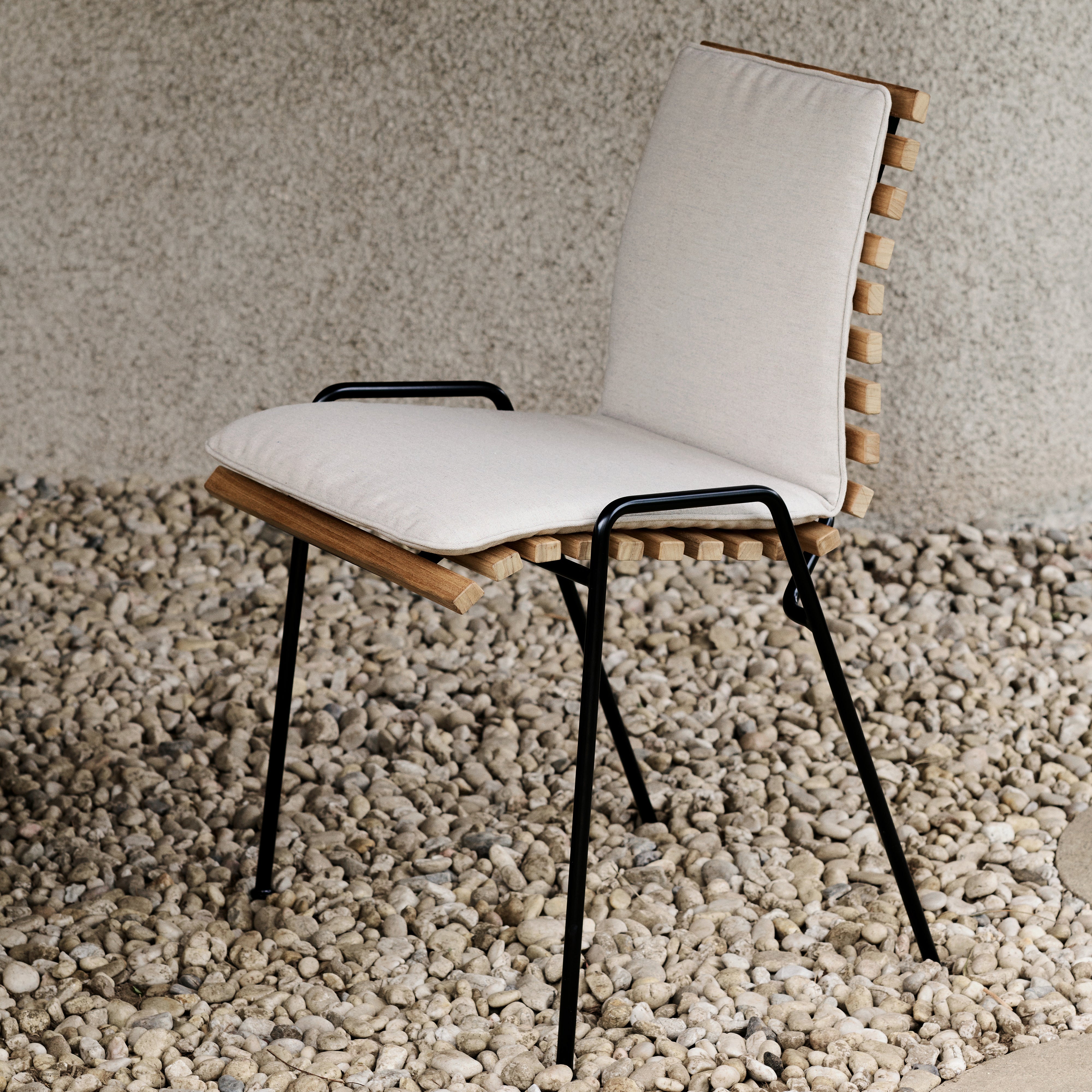 RFH Outdoor Dining Chair With Cushion: RD4 - Set of 2