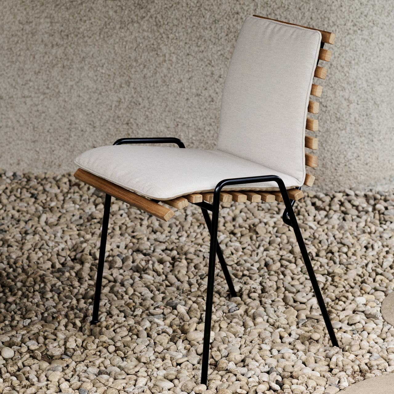 RFH Outdoor Dining Chair With Cushion: RD4 - Set of 2