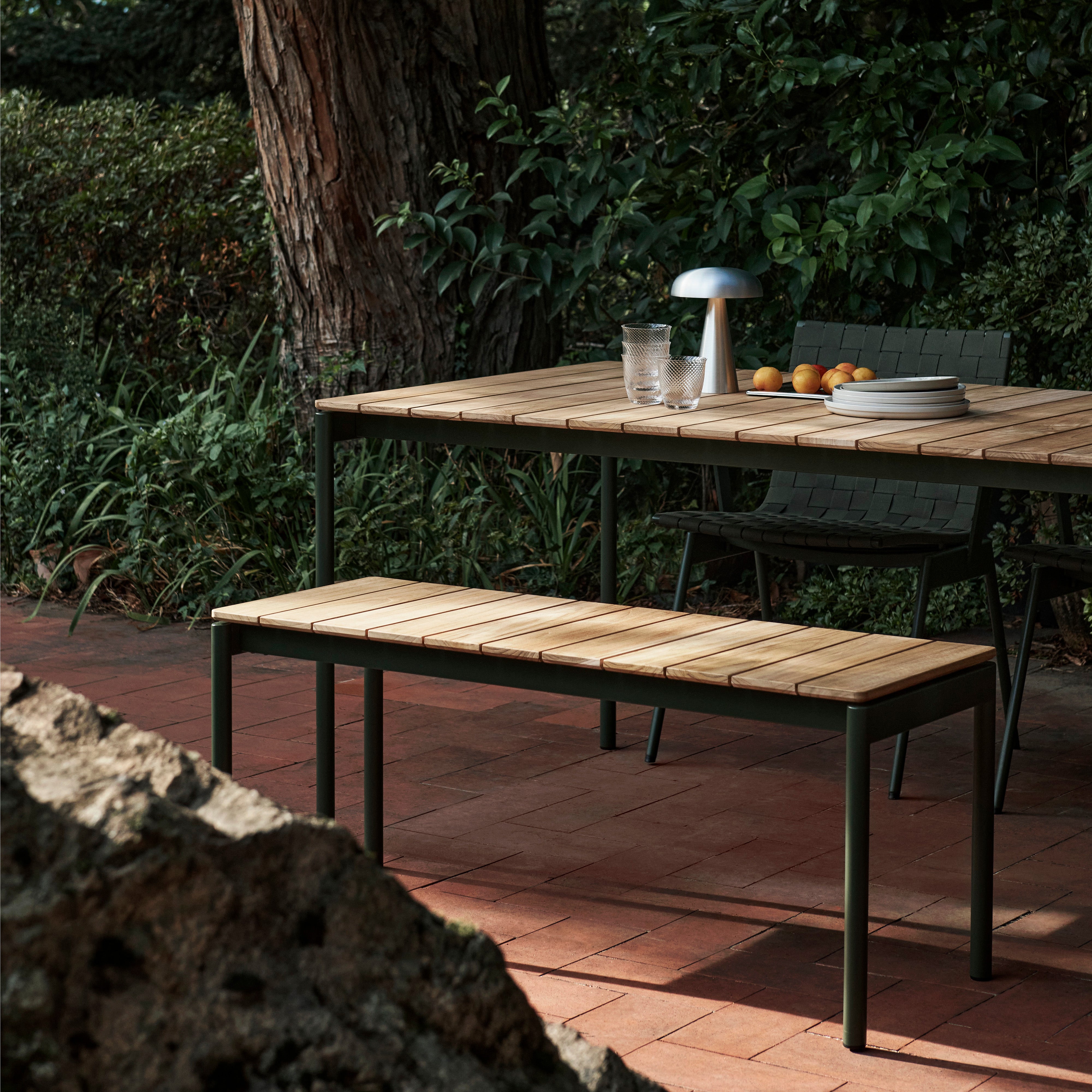 Ville AV25 + AV26 Table: Outdoor