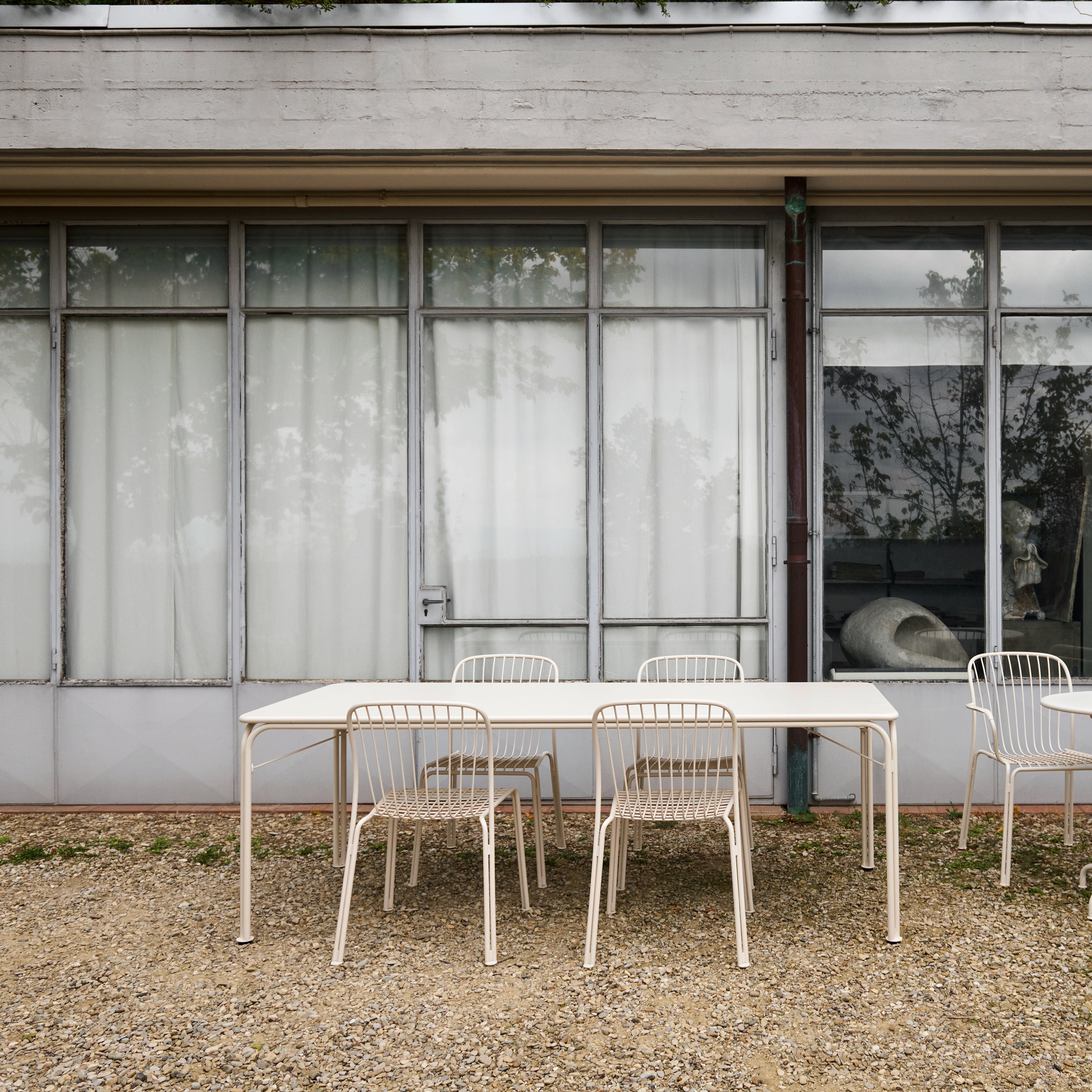 Thorvald SC99 Outdoor Dining Table: Rectangle